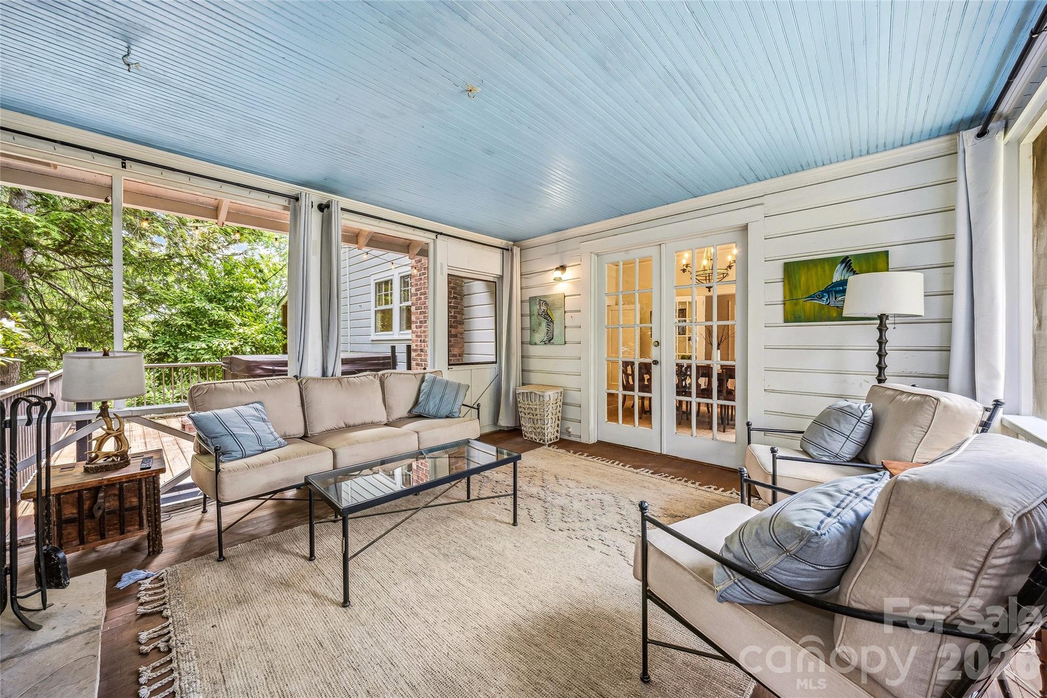 1620 Norwood Place — Hendersonville