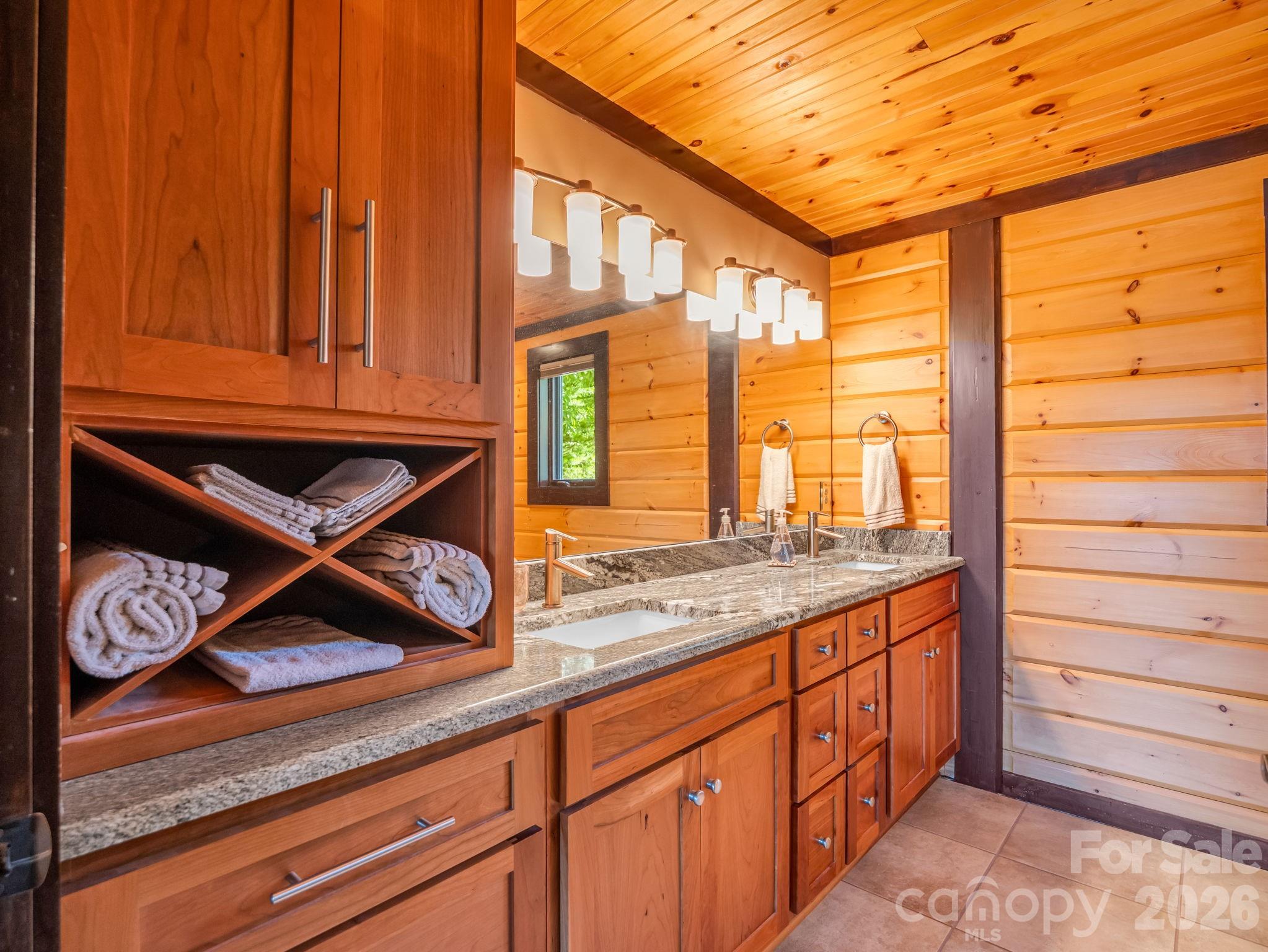 590 Boulder Ridge — Lake Lure