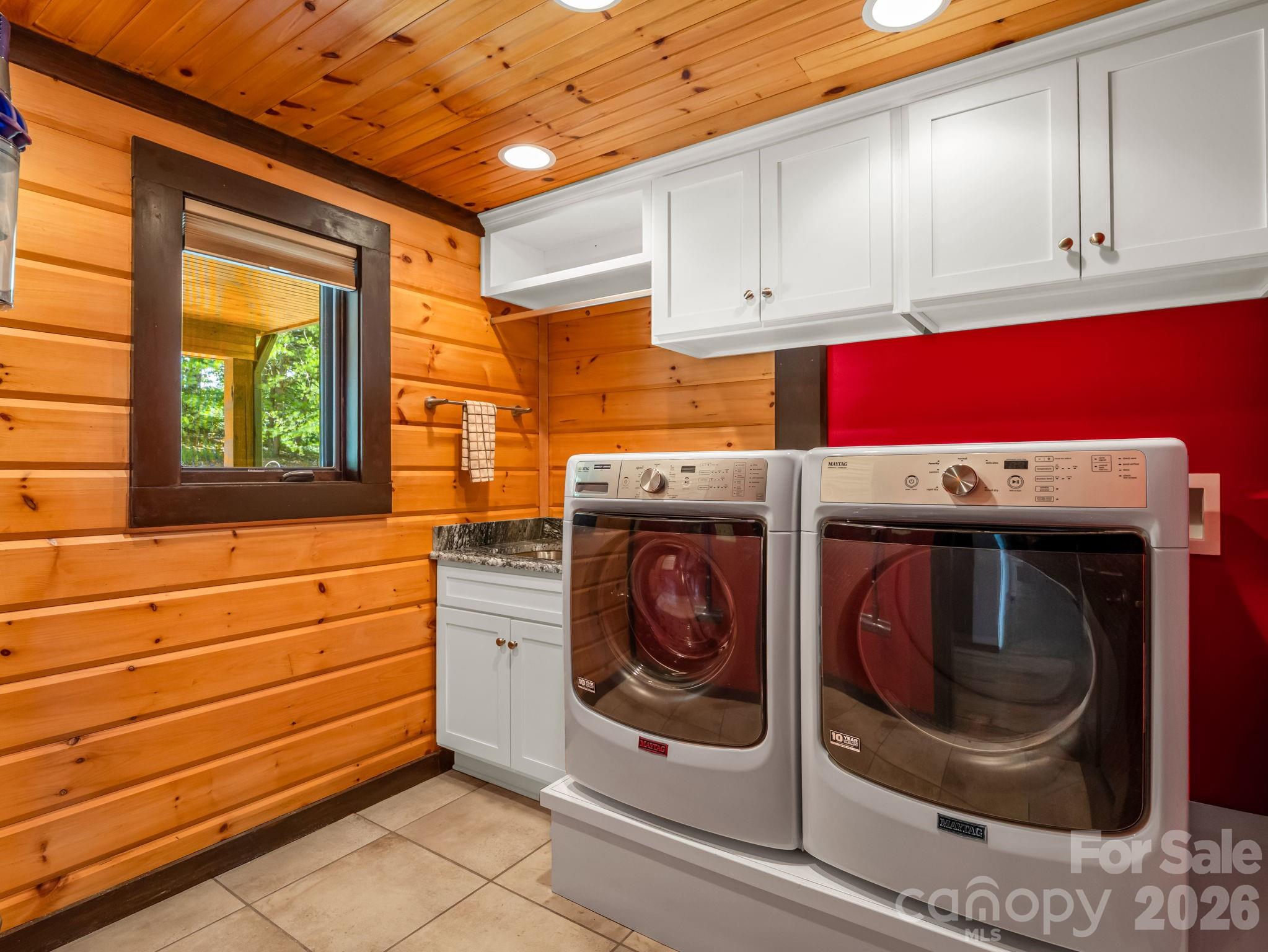 590 Boulder Ridge — Lake Lure