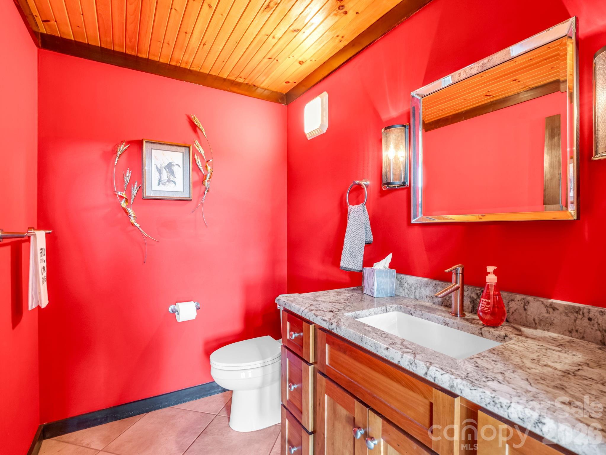 590 Boulder Ridge — Lake Lure