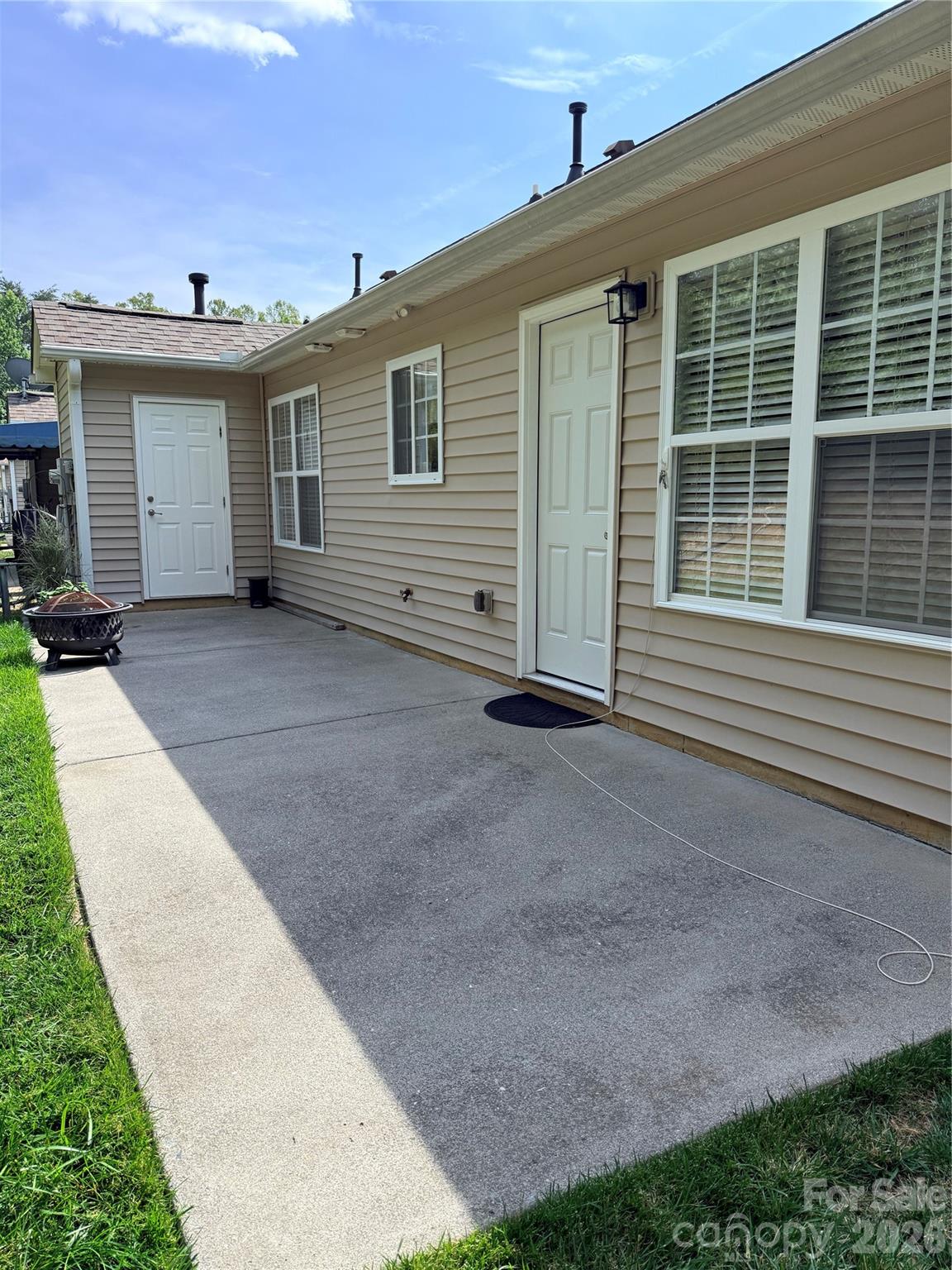 4495 Hanley Park Drive — Walkertown
