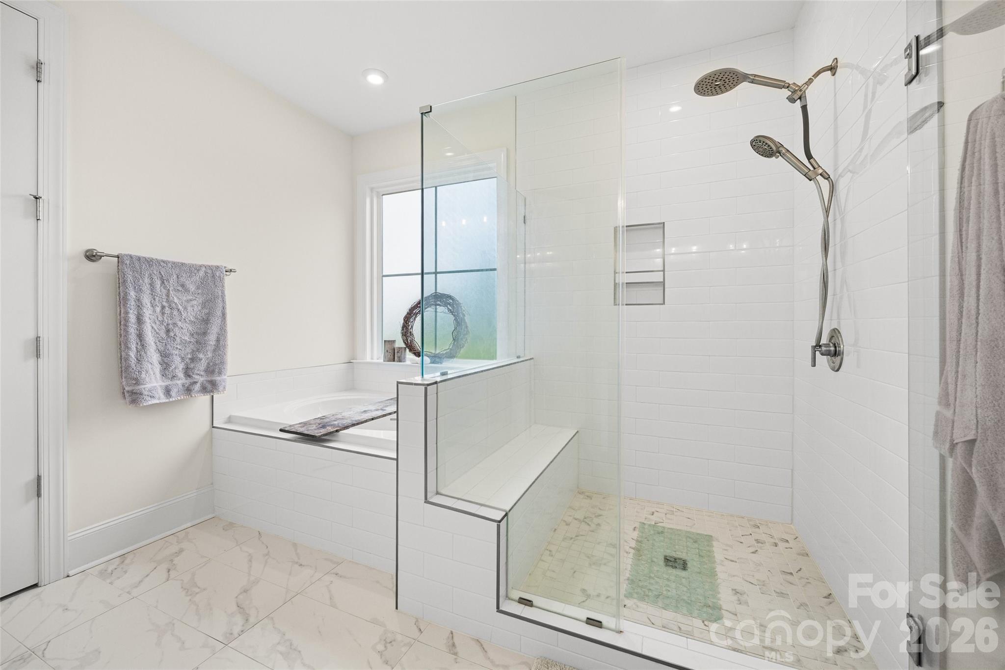 172 Triple Ponds Court — Clover