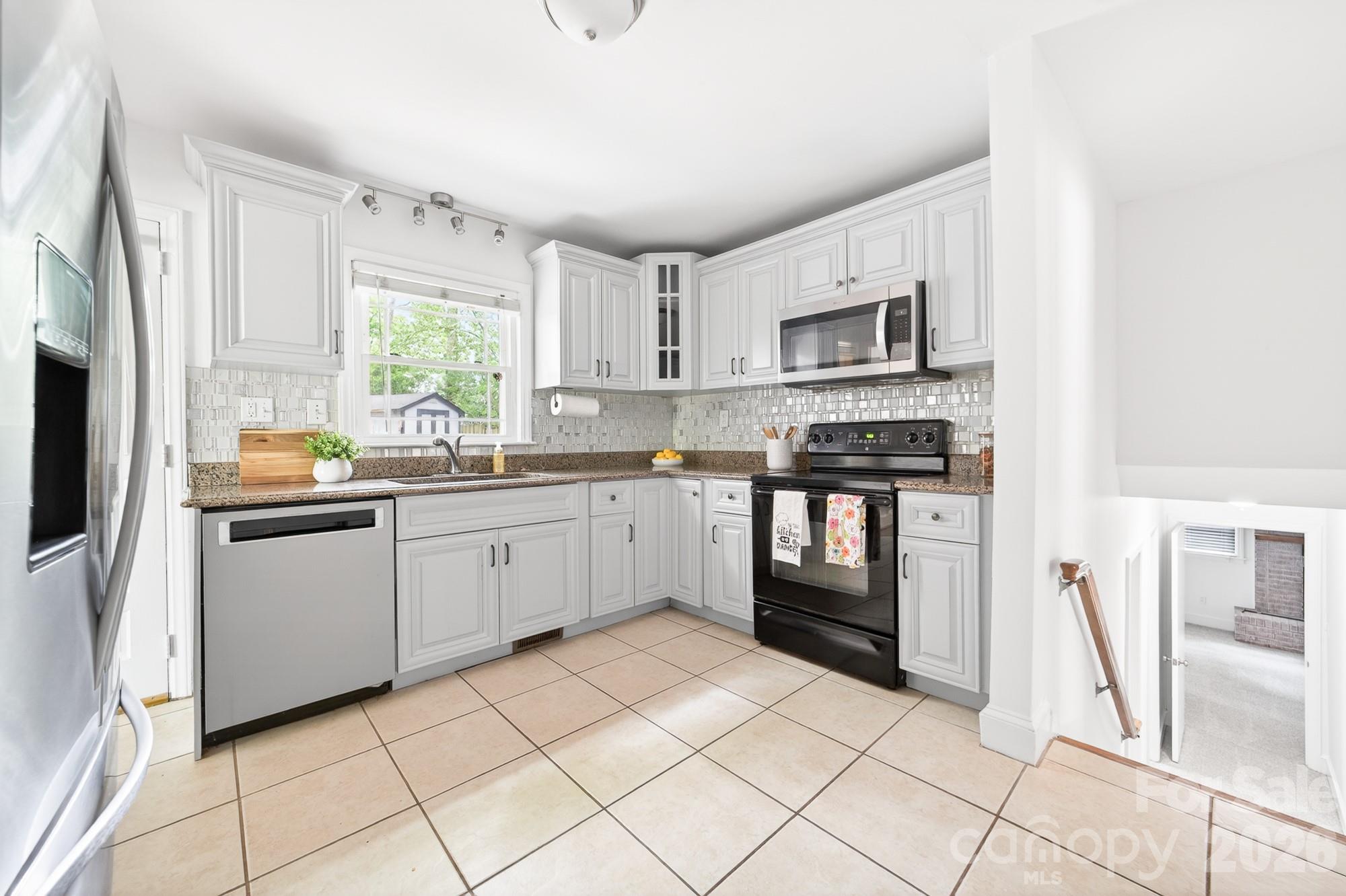 6209 Candlewood Drive — Charlotte