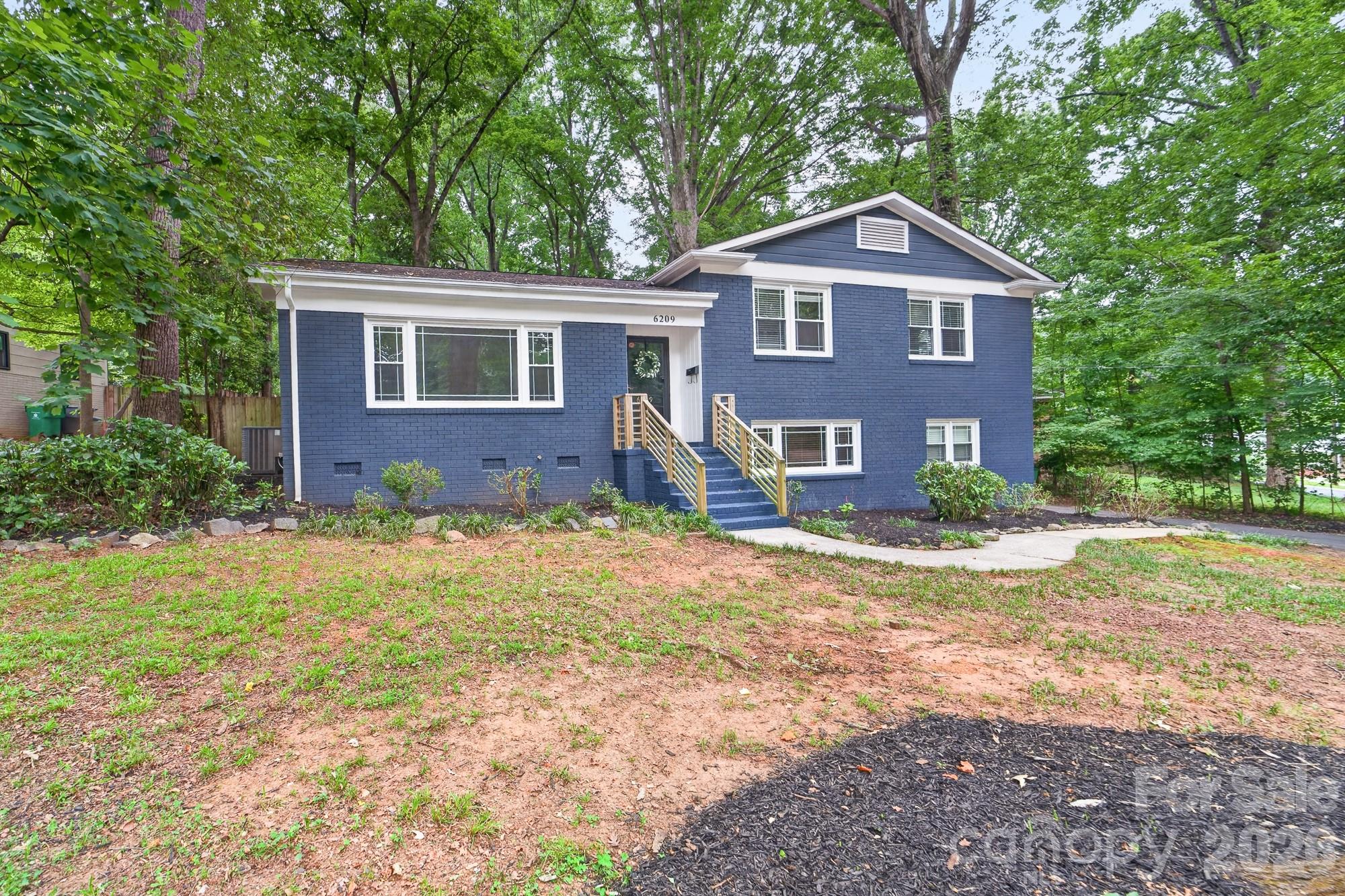 6209 Candlewood Drive — Charlotte