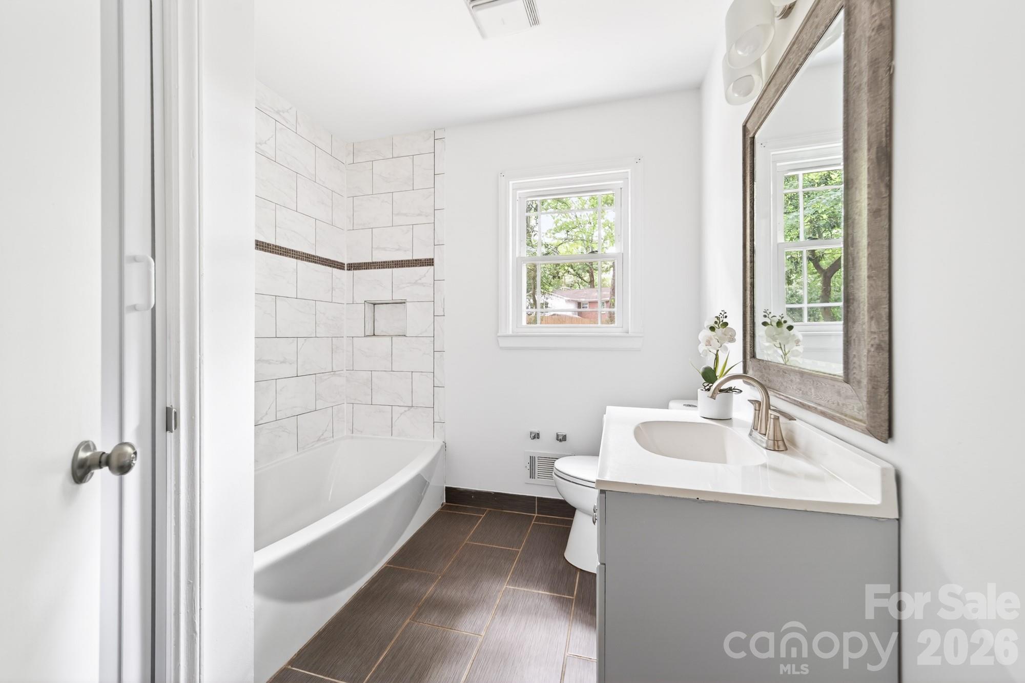6209 Candlewood Drive — Charlotte