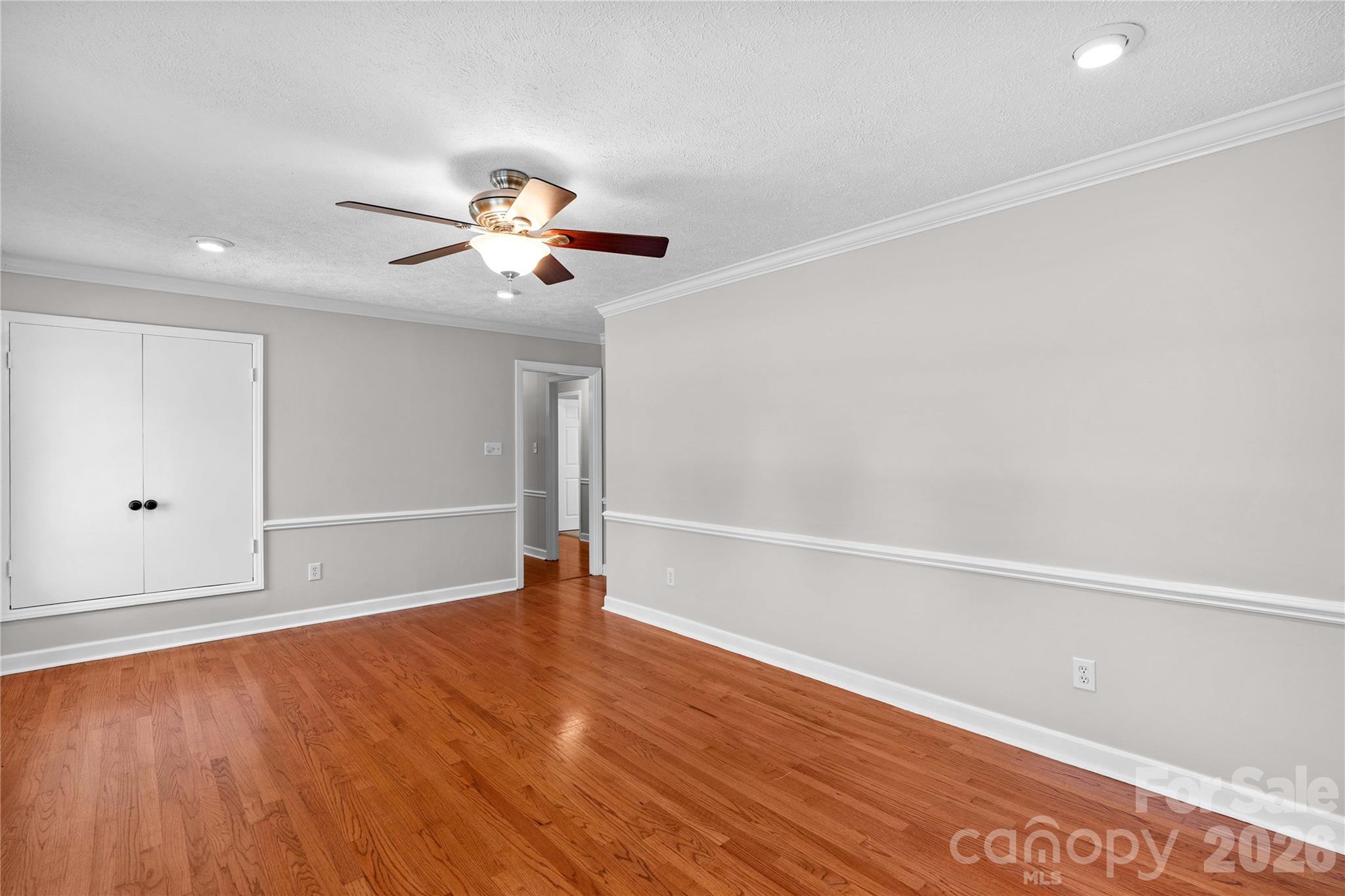 946 Shearers Road — Mooresville