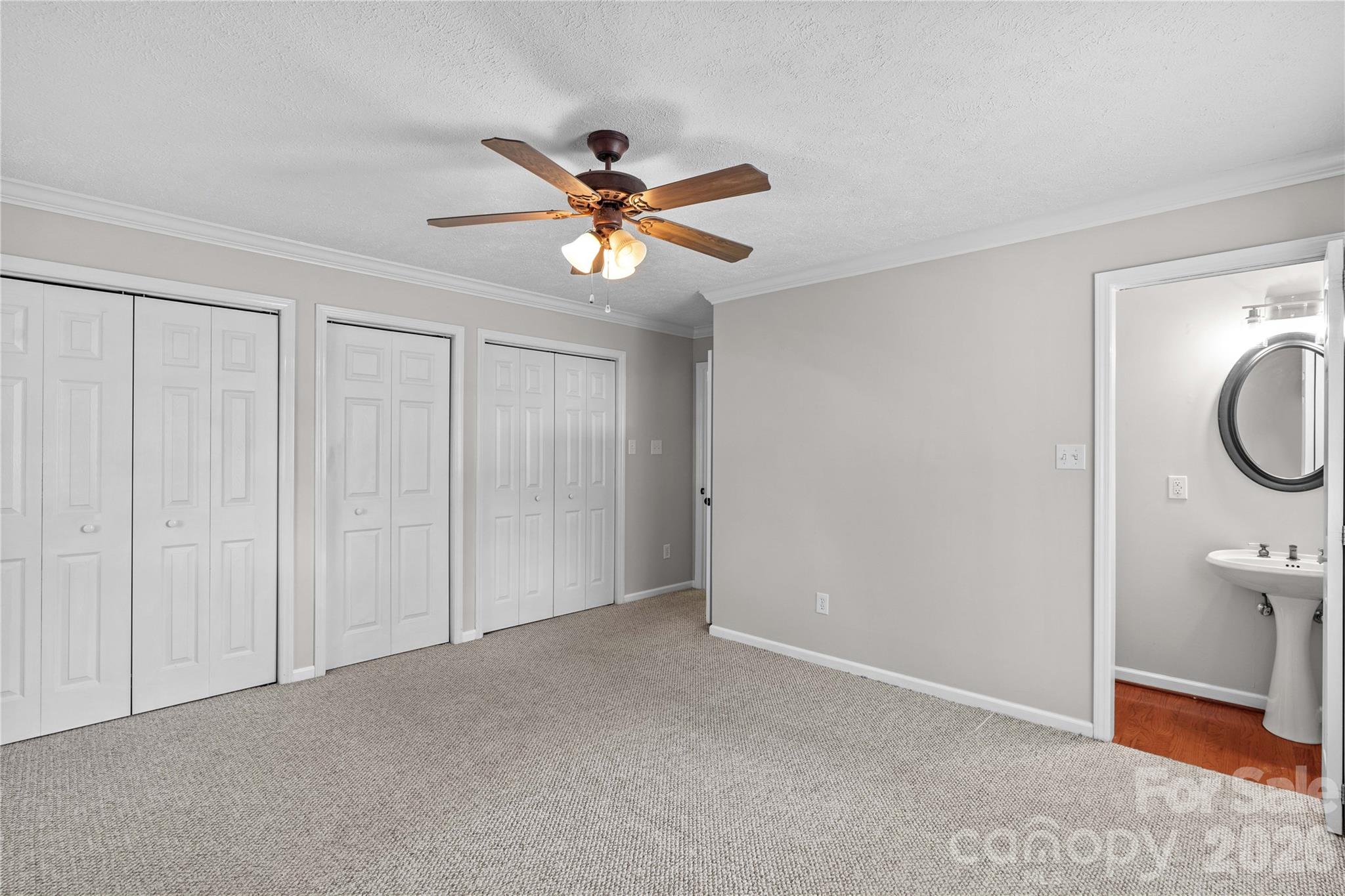 946 Shearers Road — Mooresville