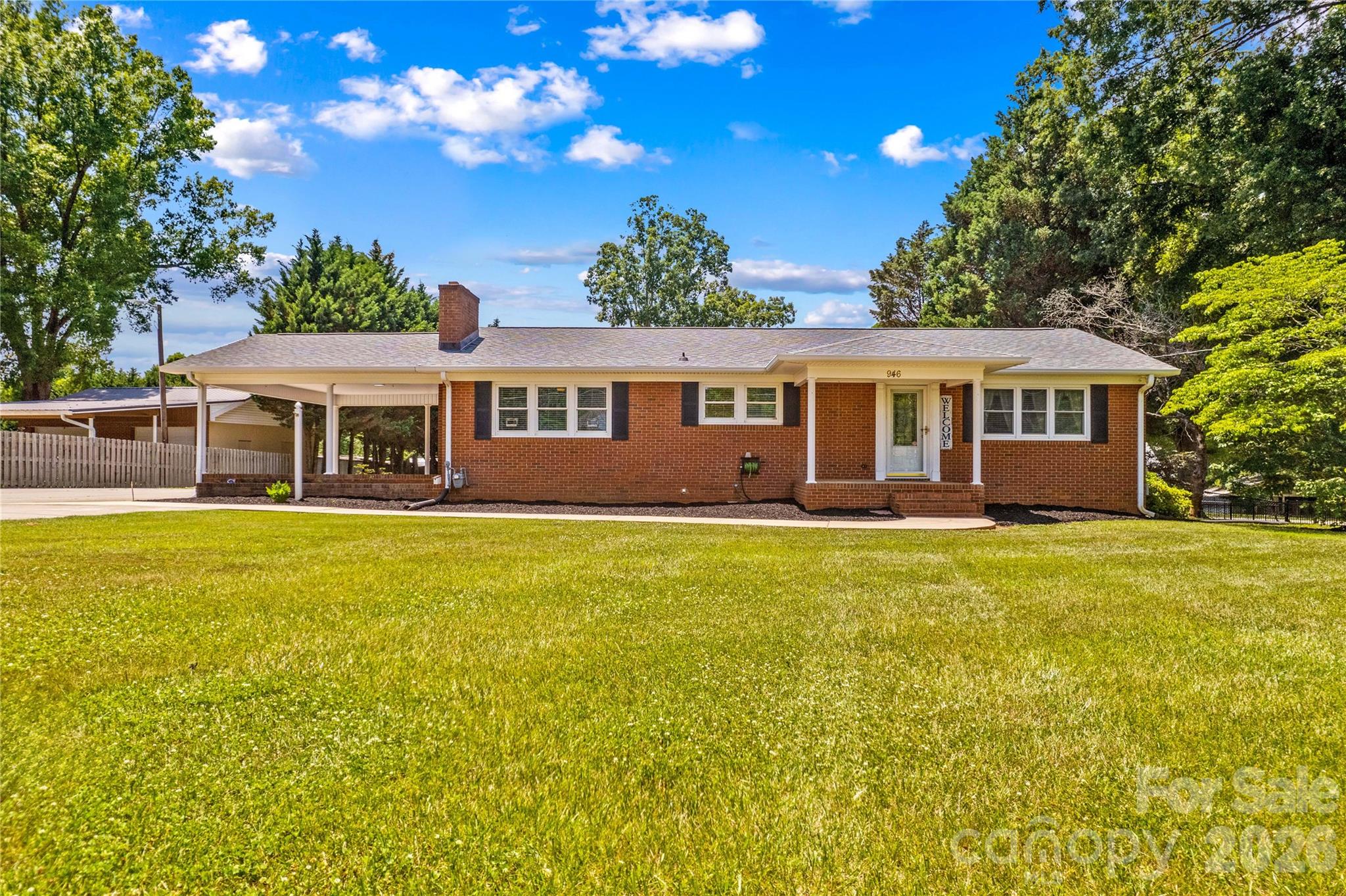 946 Shearers Road — Mooresville