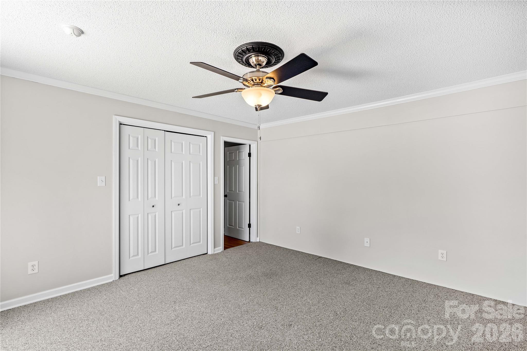 946 Shearers Road — Mooresville