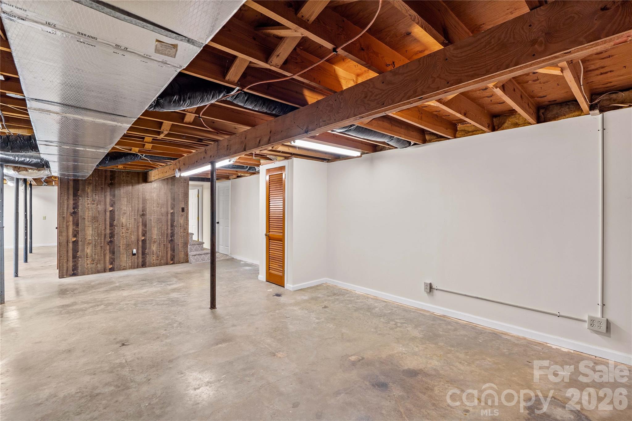 946 Shearers Road — Mooresville
