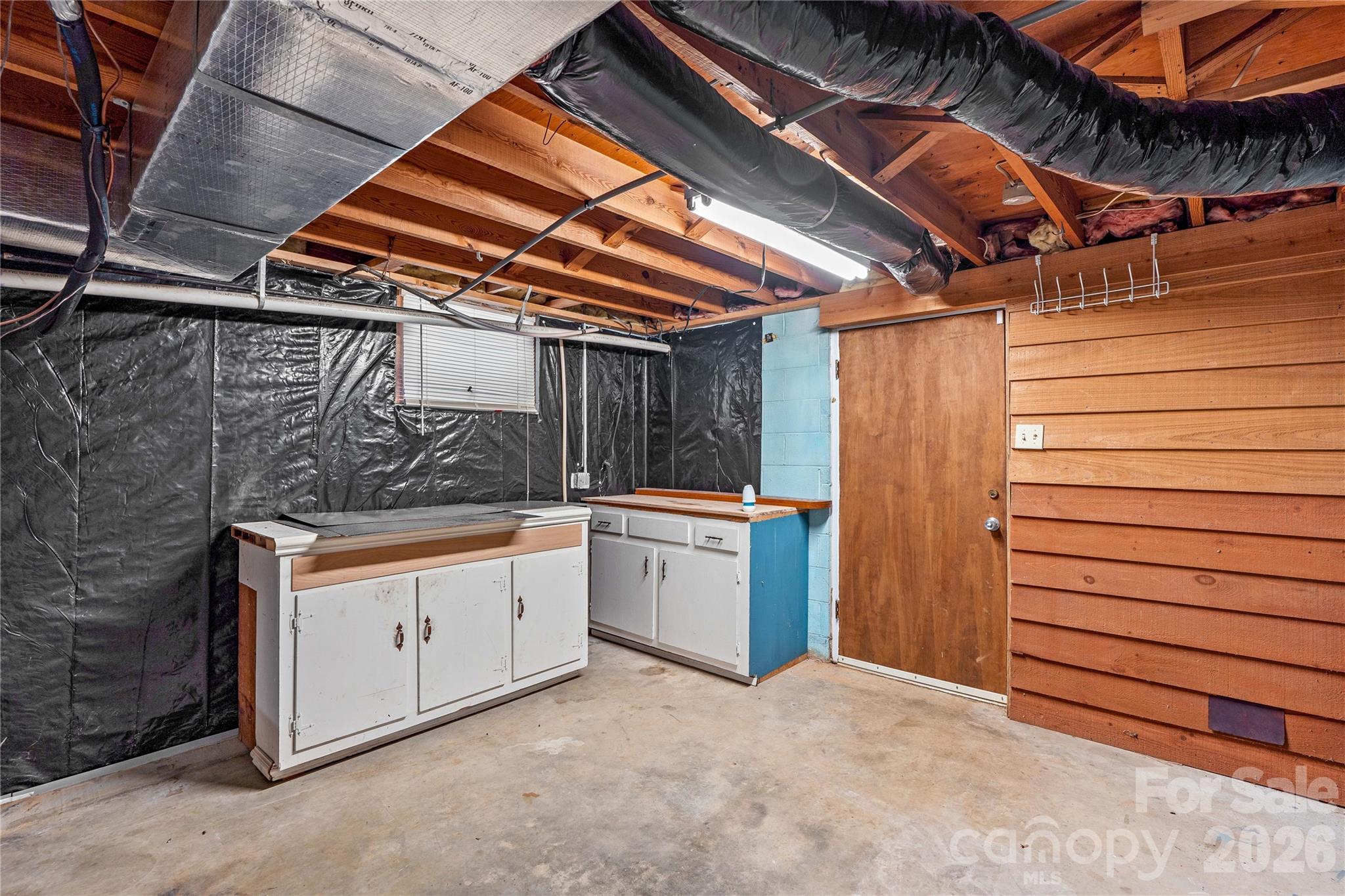 946 Shearers Road — Mooresville