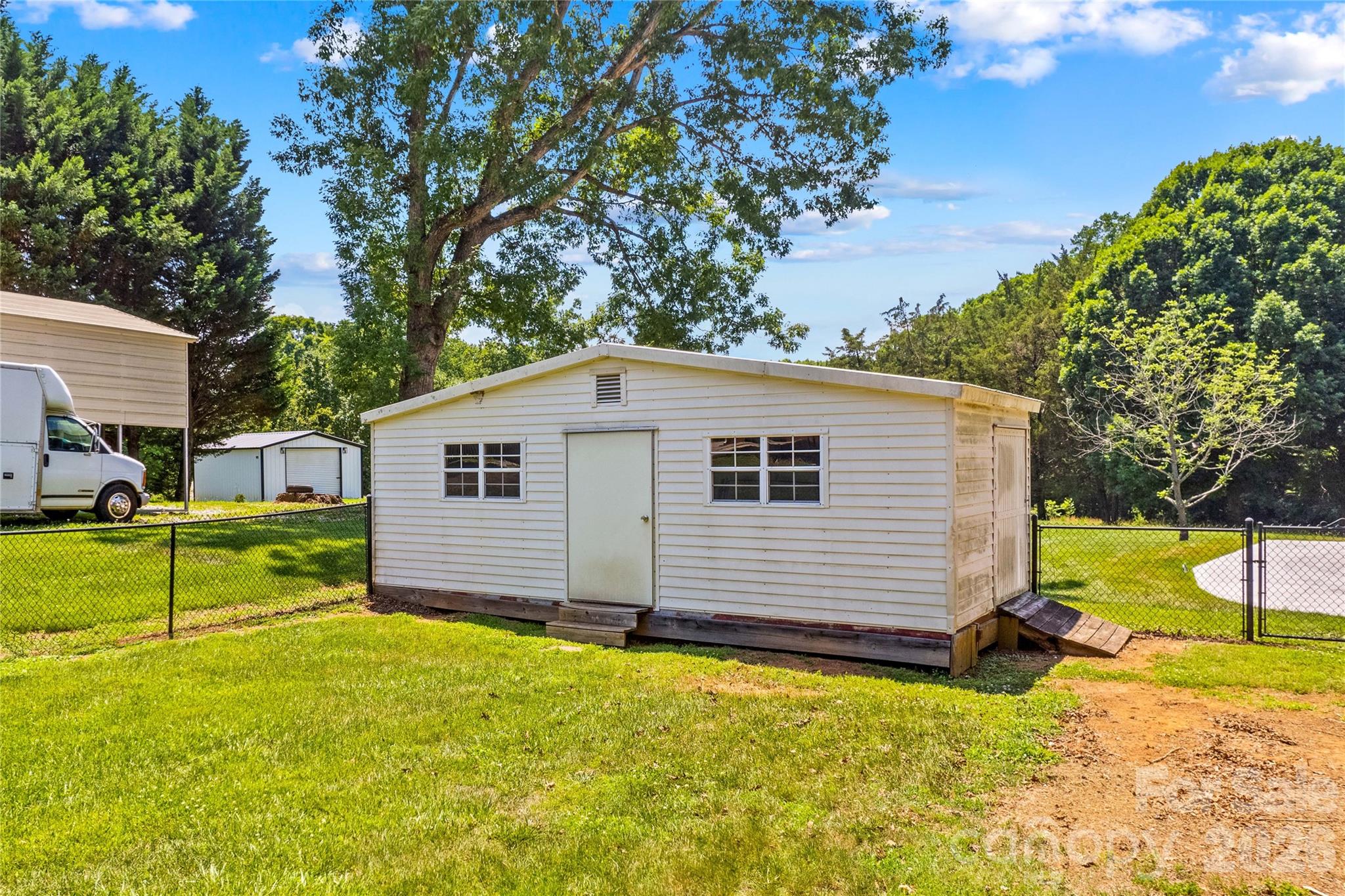 946 Shearers Road — Mooresville