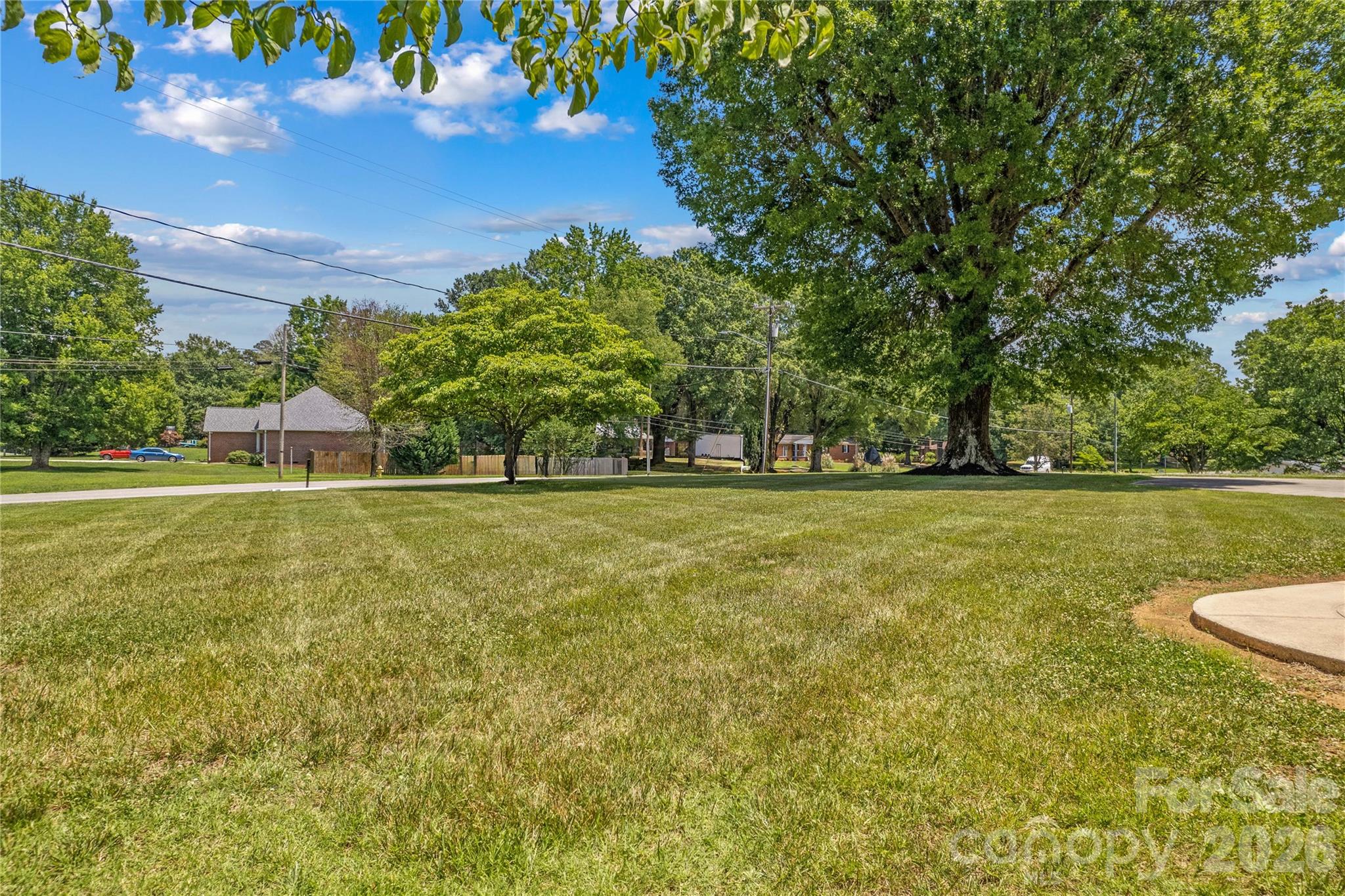 946 Shearers Road — Mooresville