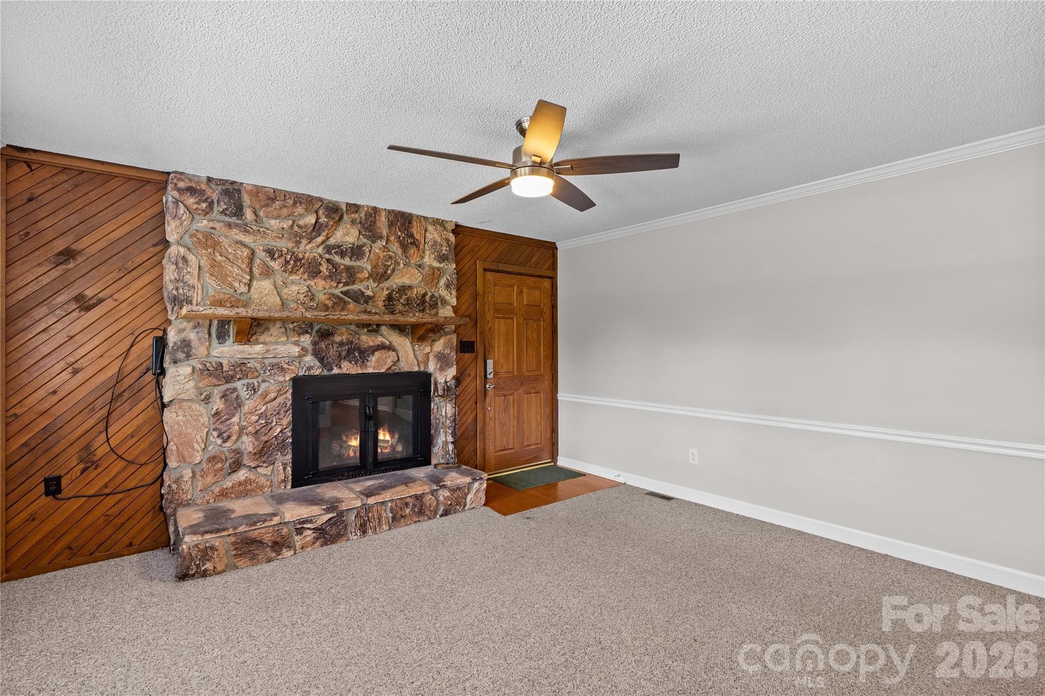946 Shearers Road — Mooresville