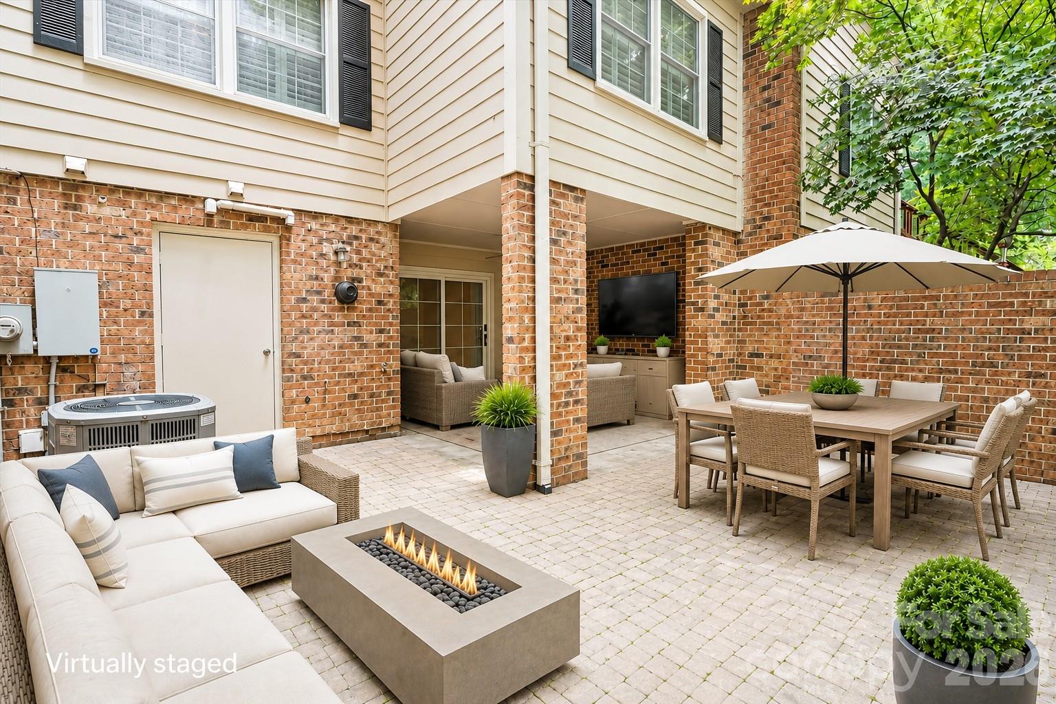 6740 Constitution Lane — Charlotte