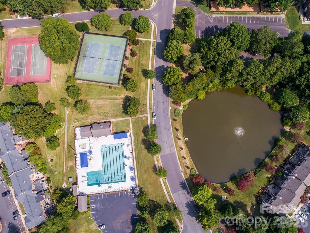 6740 Constitution Lane — Charlotte