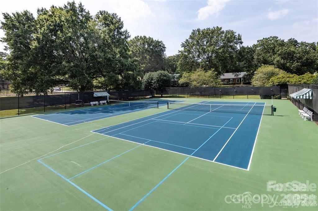 6740 Constitution Lane — Charlotte
