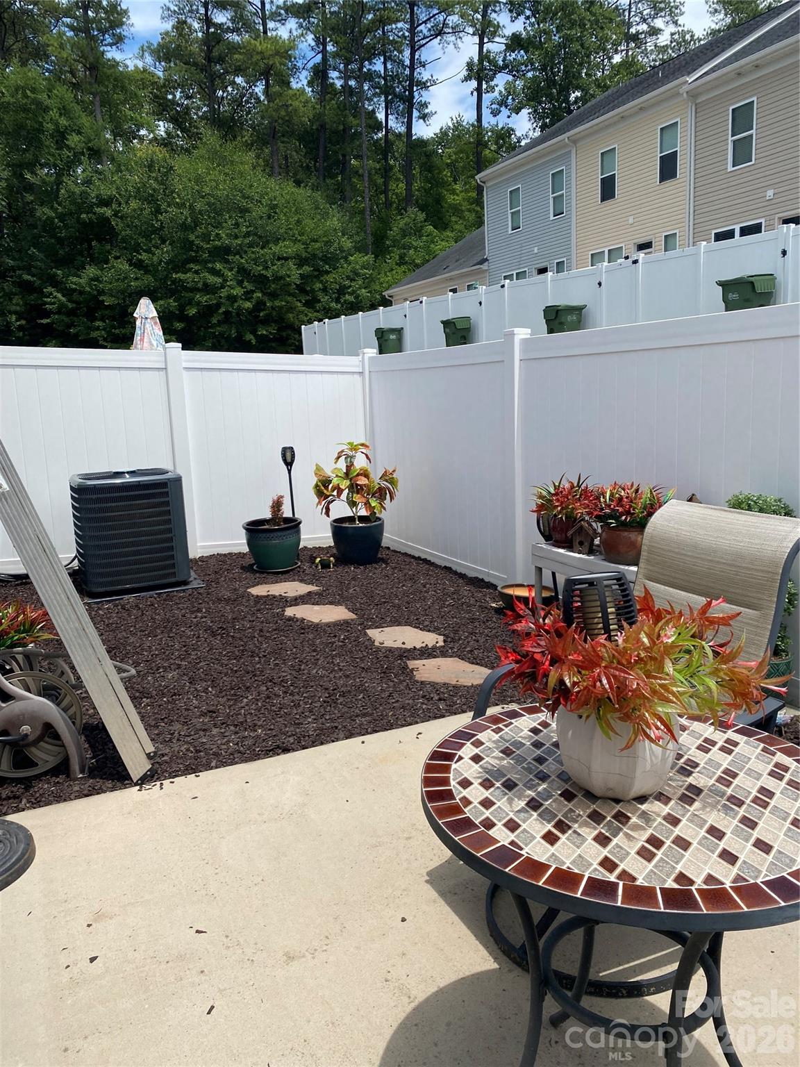 100 N Ferncliff Drive — Mount Holly