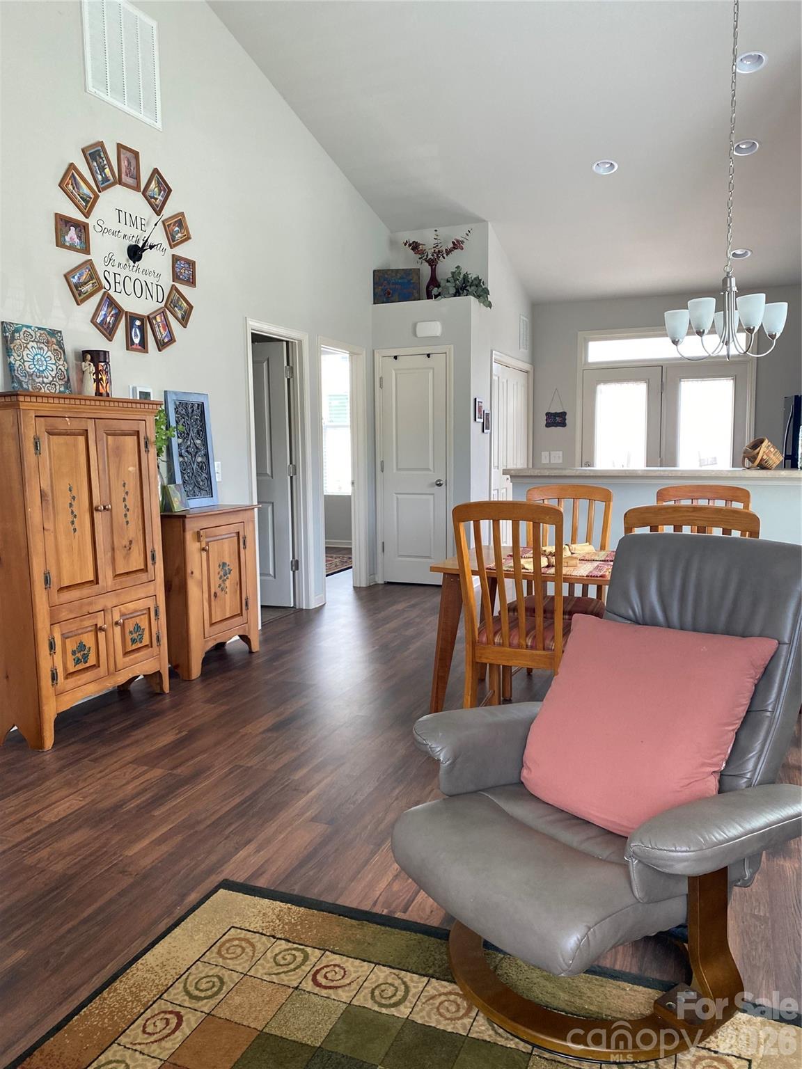 100 N Ferncliff Drive — Mount Holly