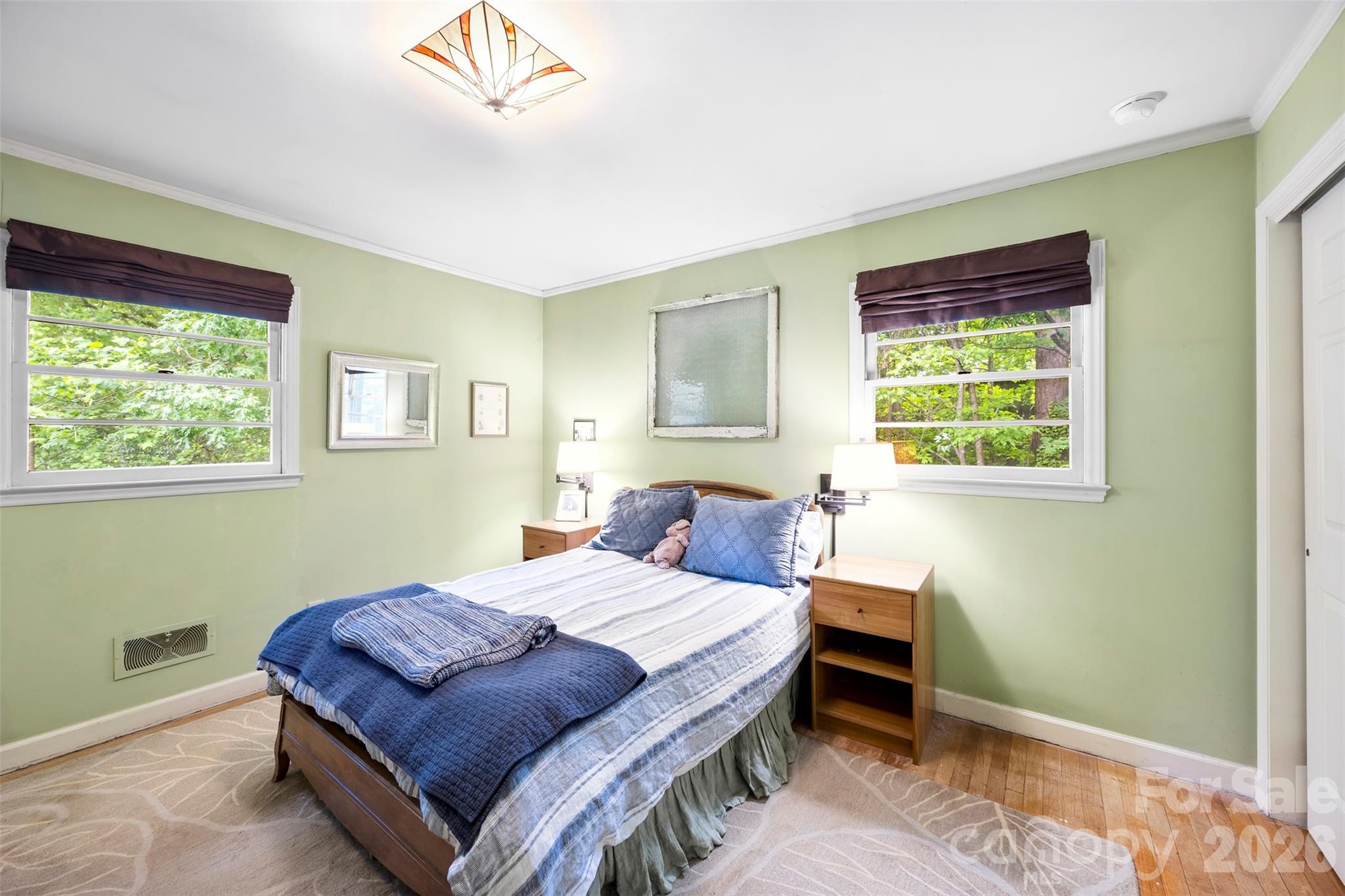 112 Amity Circle — Belmont
