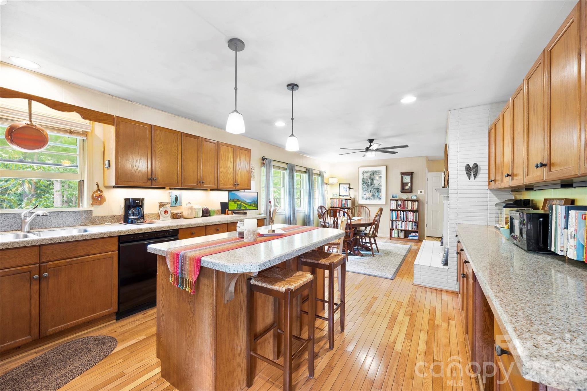 112 Amity Circle — Belmont