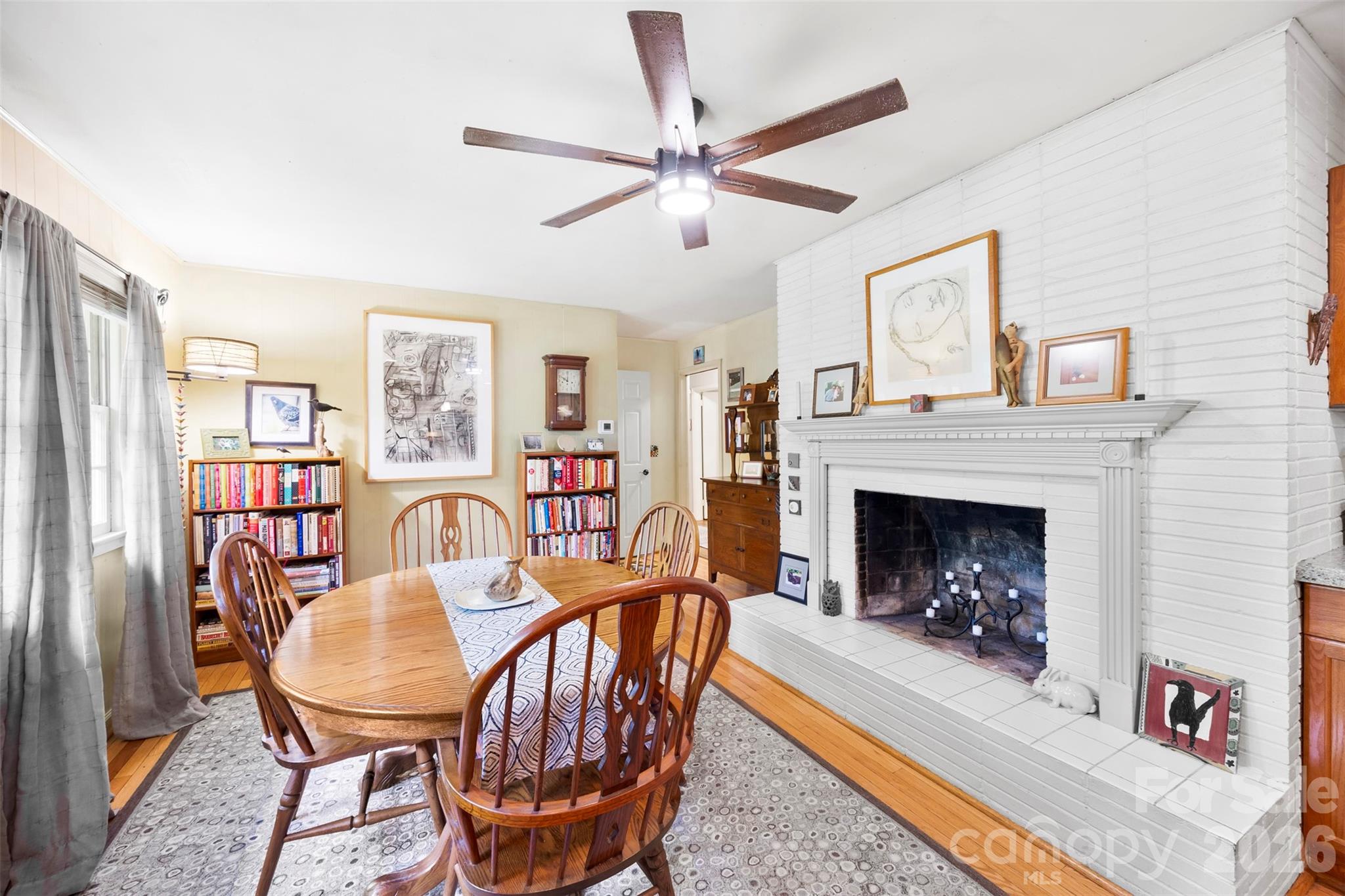 112 Amity Circle — Belmont
