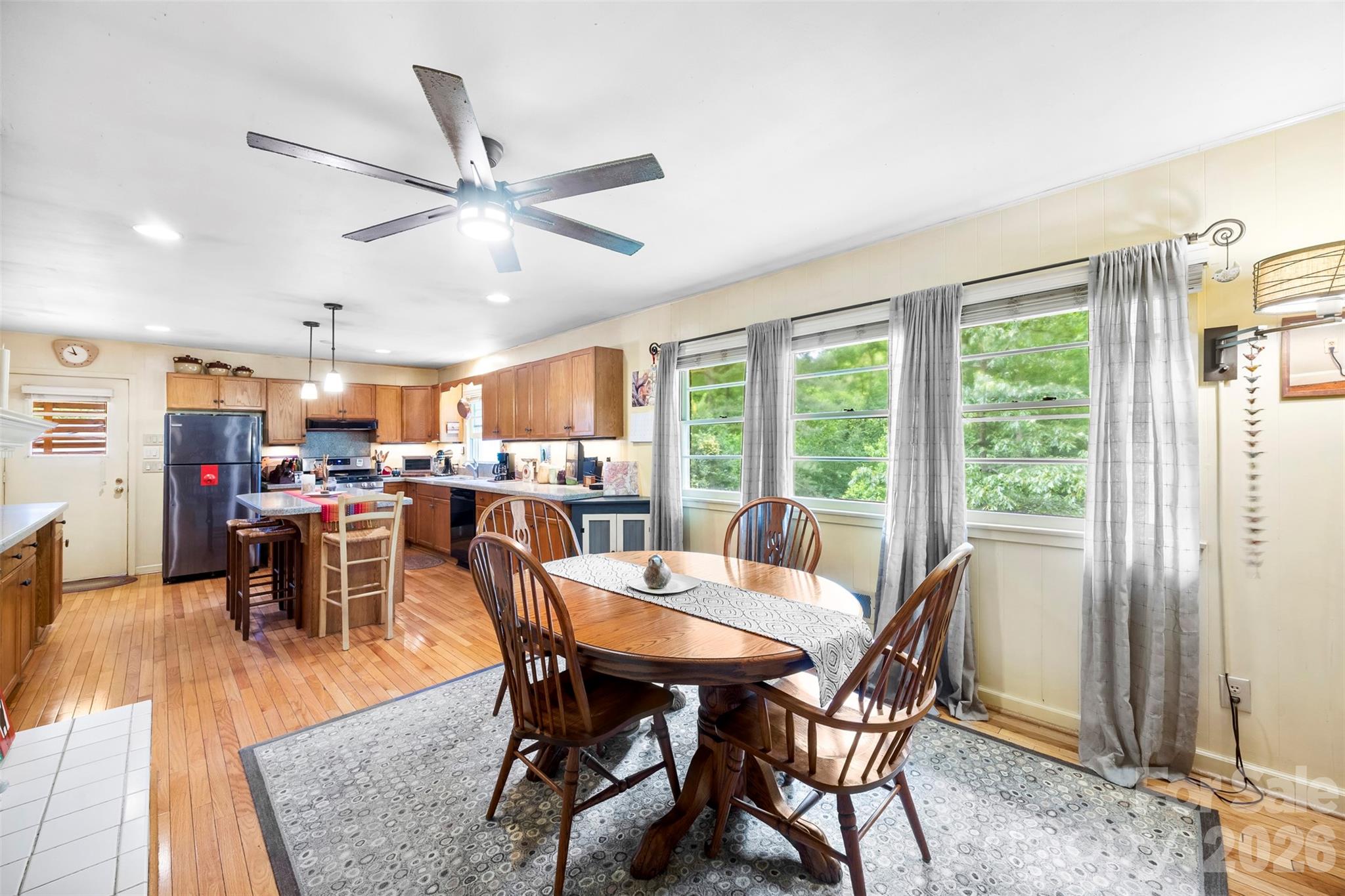 112 Amity Circle — Belmont