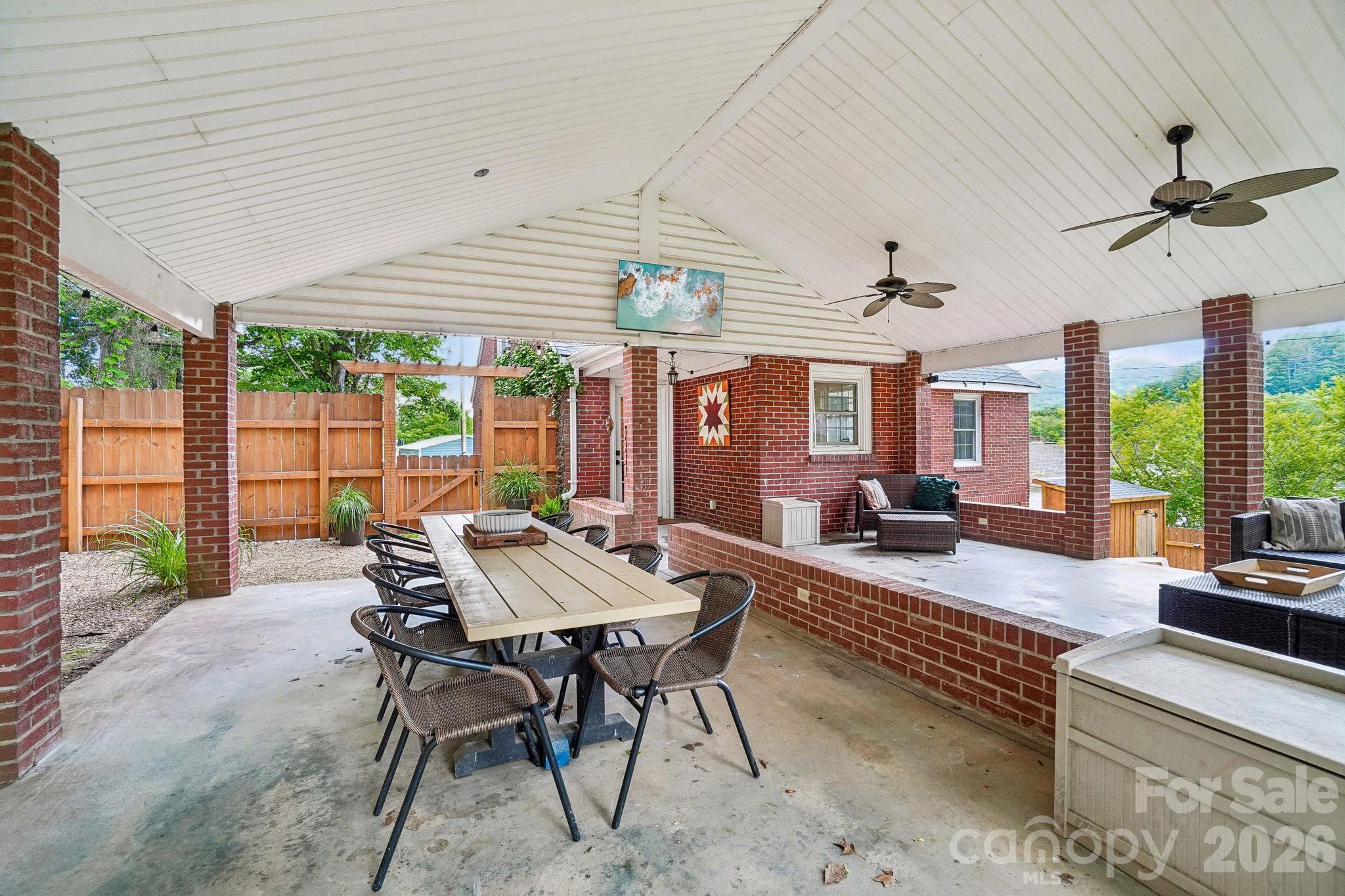 111 Bennett Street — Burnsville