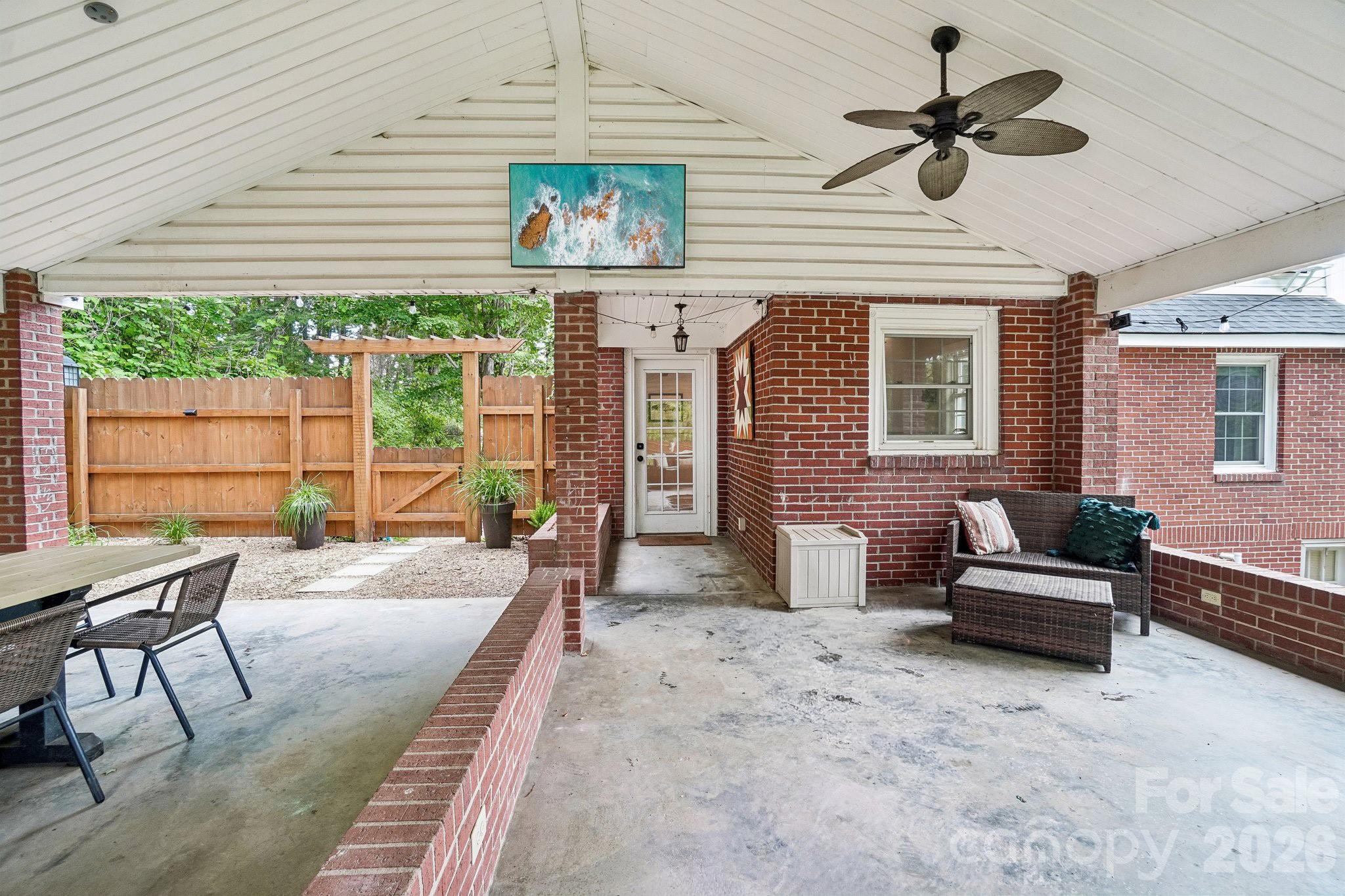 111 Bennett Street — Burnsville