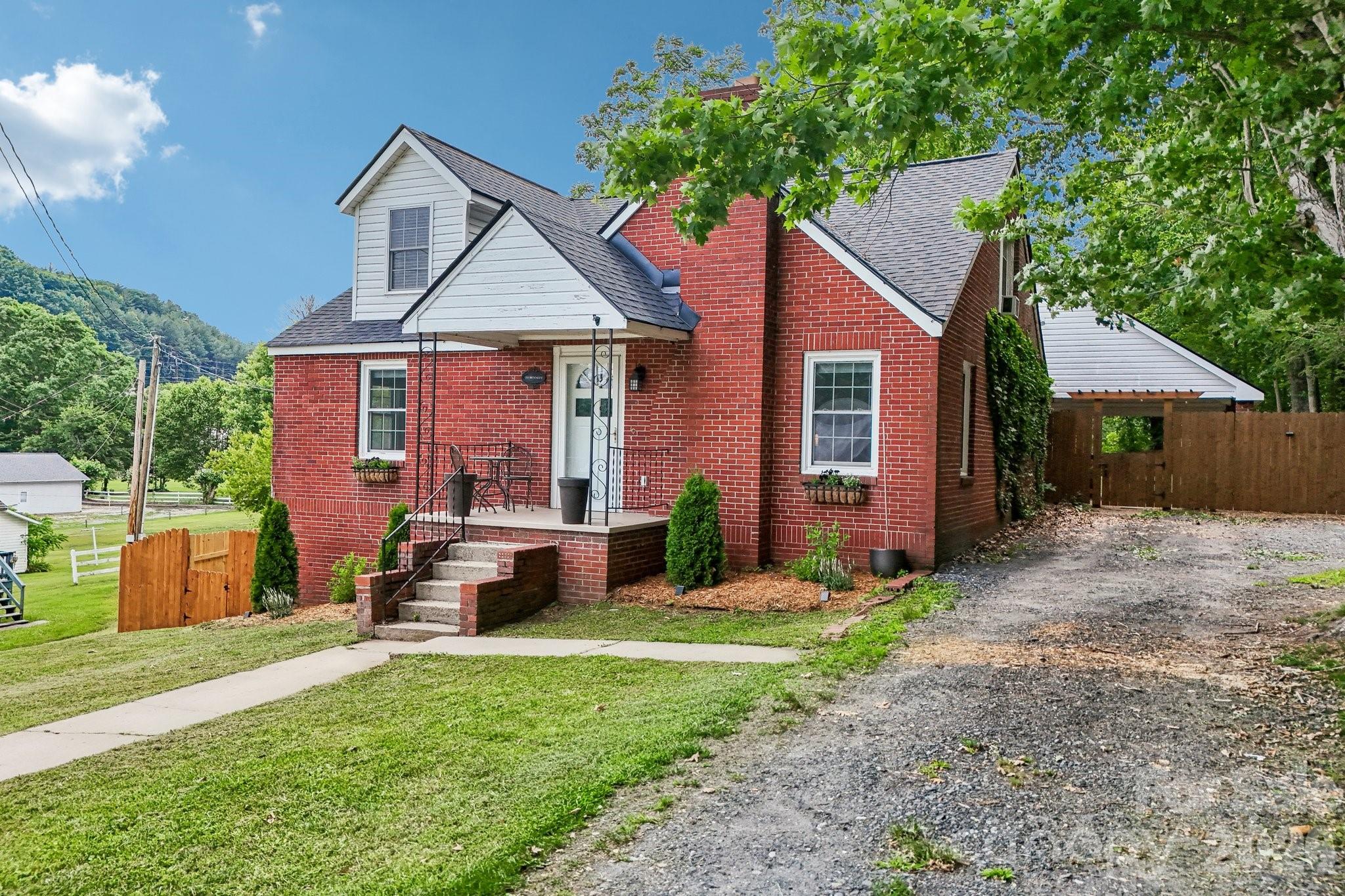 111 Bennett Street — Burnsville