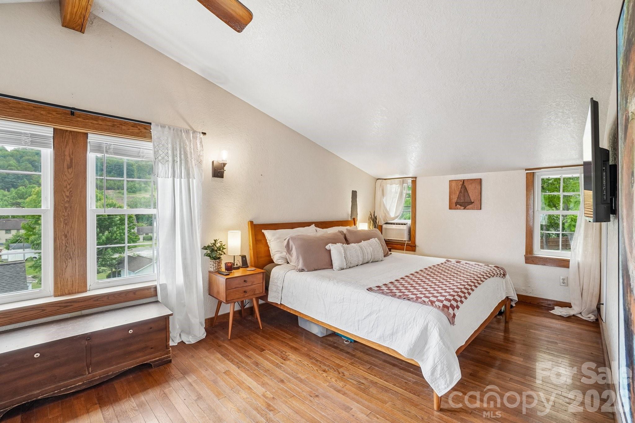111 Bennett Street — Burnsville