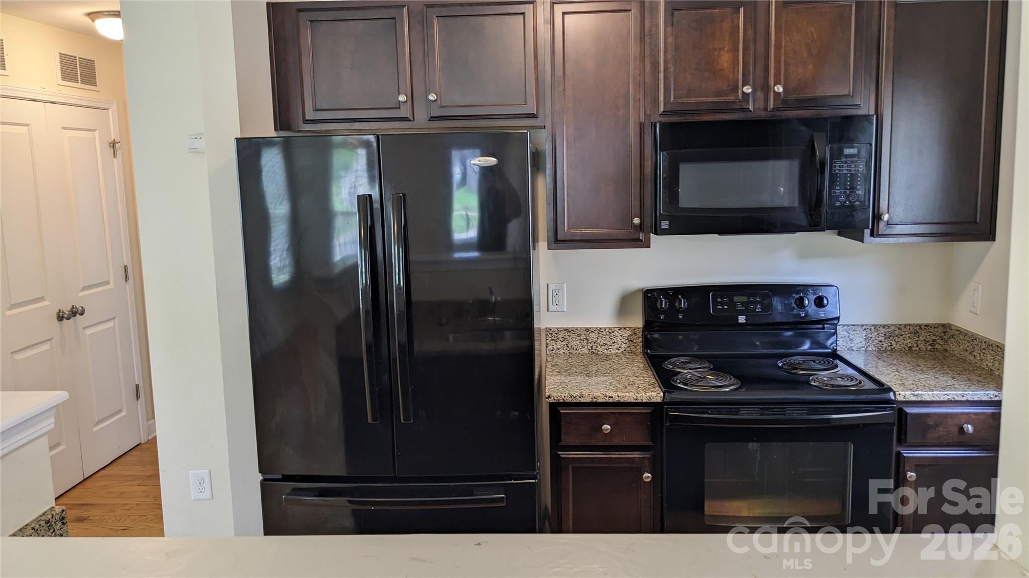 12421 Stumptown Road — Huntersville