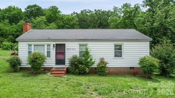 8100 Plott Road — Charlotte