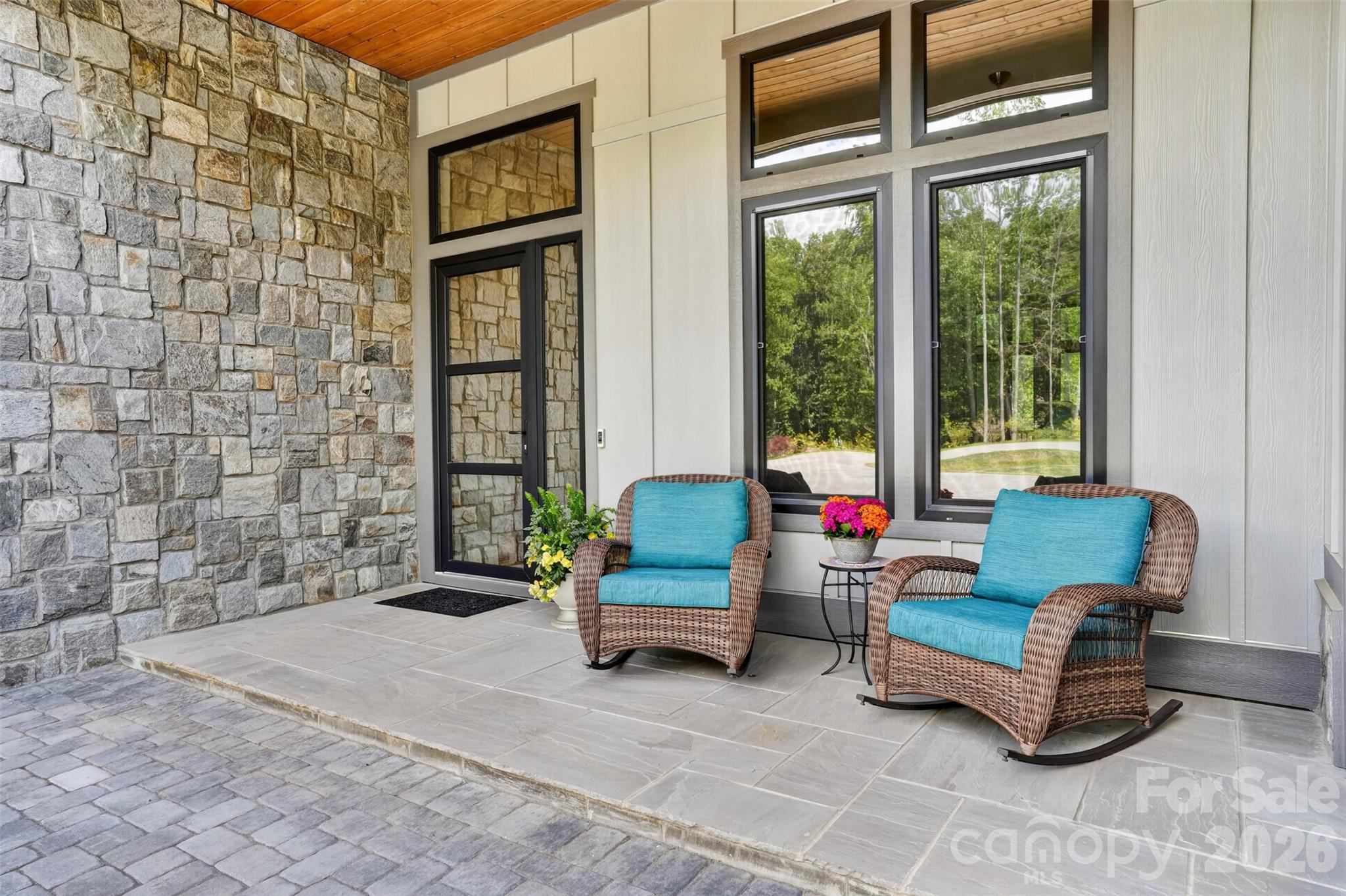 422 Ascension Valley — Horse Shoe