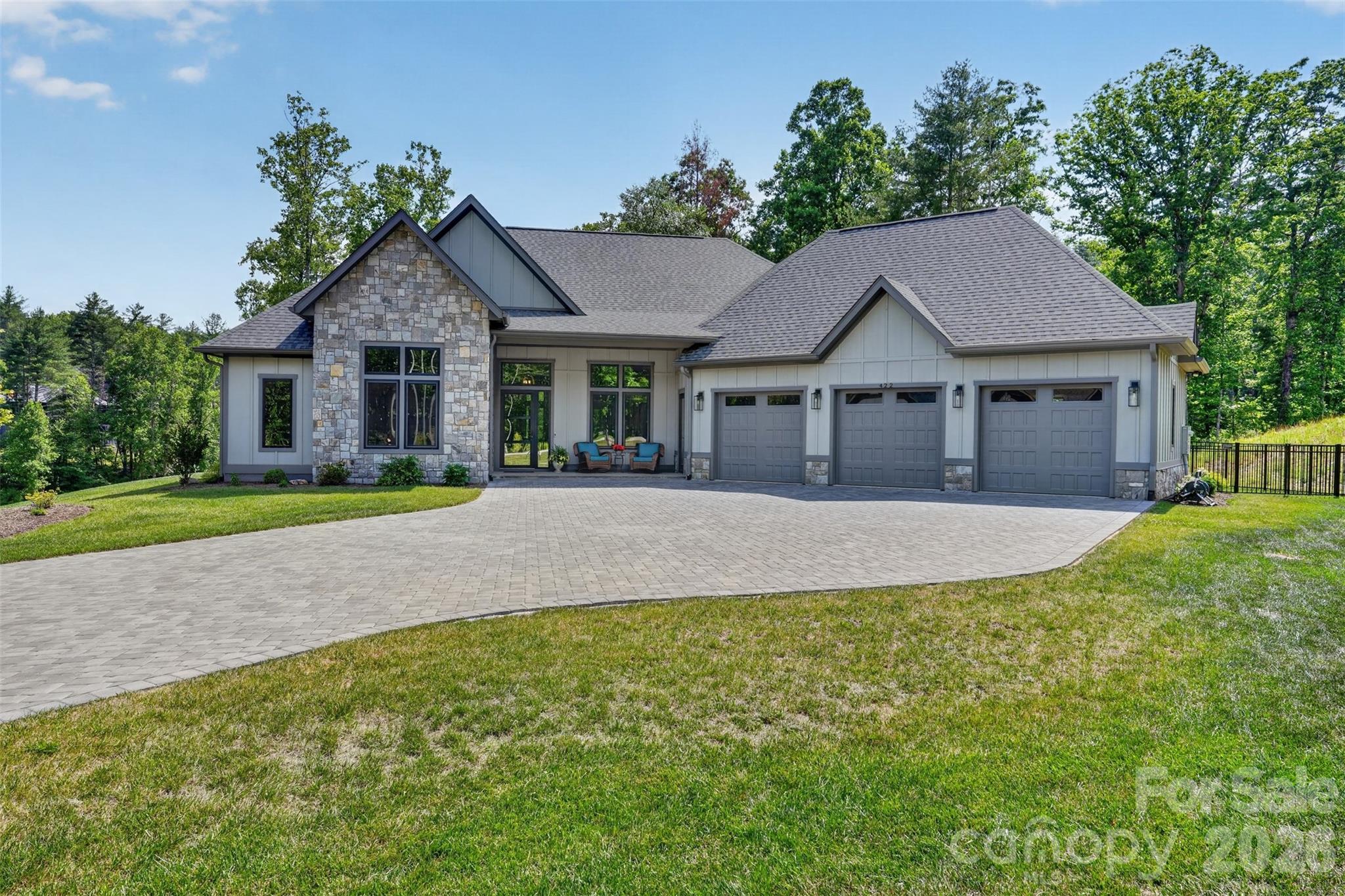 422 Ascension Valley — Horse Shoe