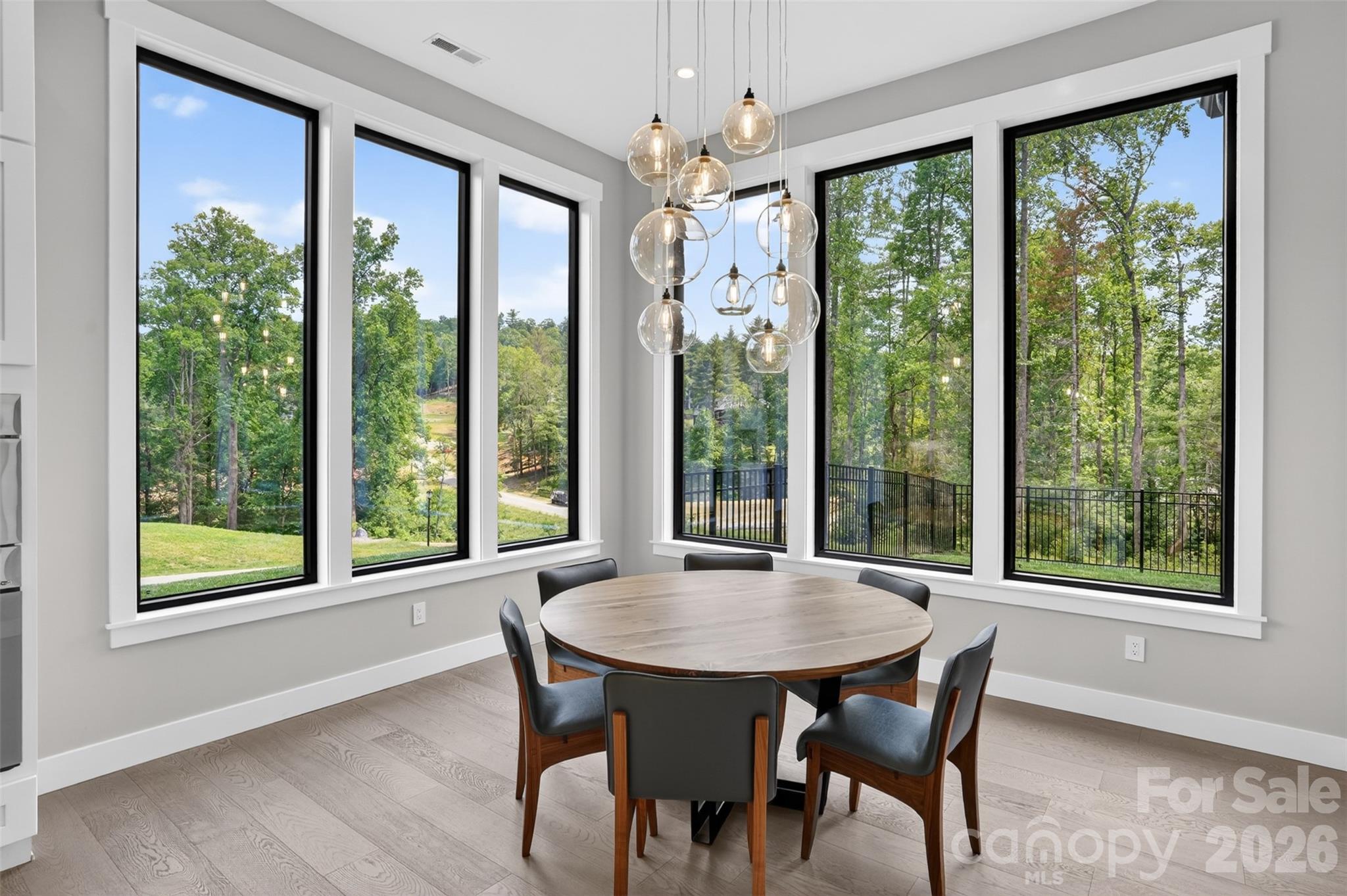 422 Ascension Valley — Horse Shoe