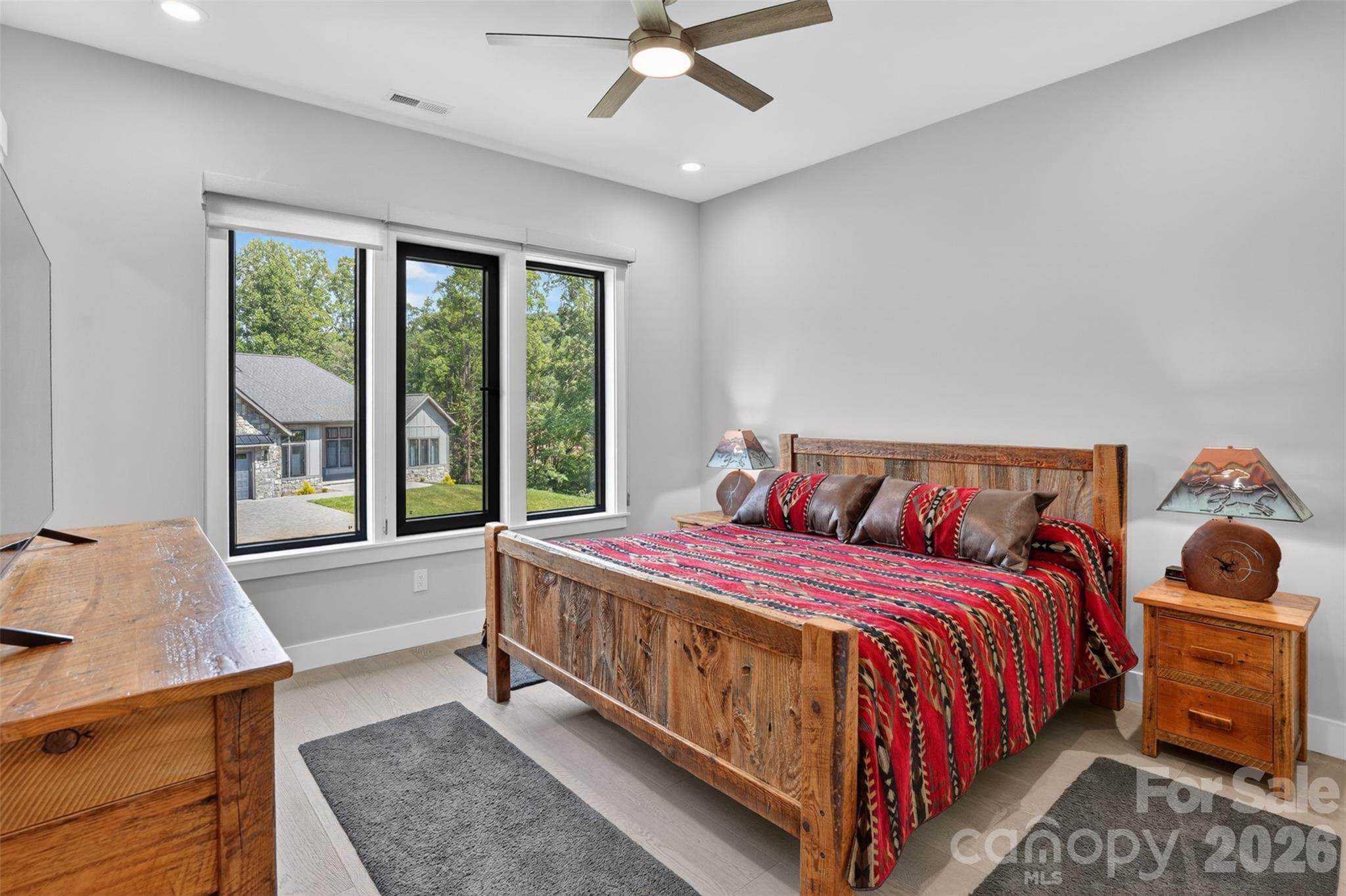 422 Ascension Valley — Horse Shoe
