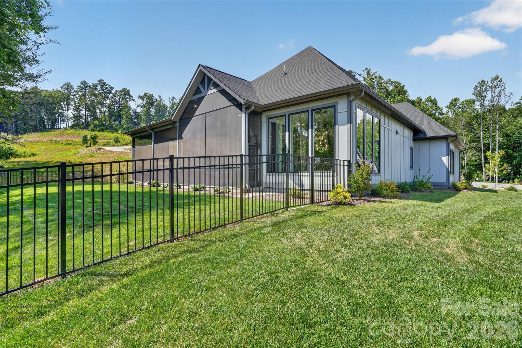 422 Ascension Valley — Horse Shoe