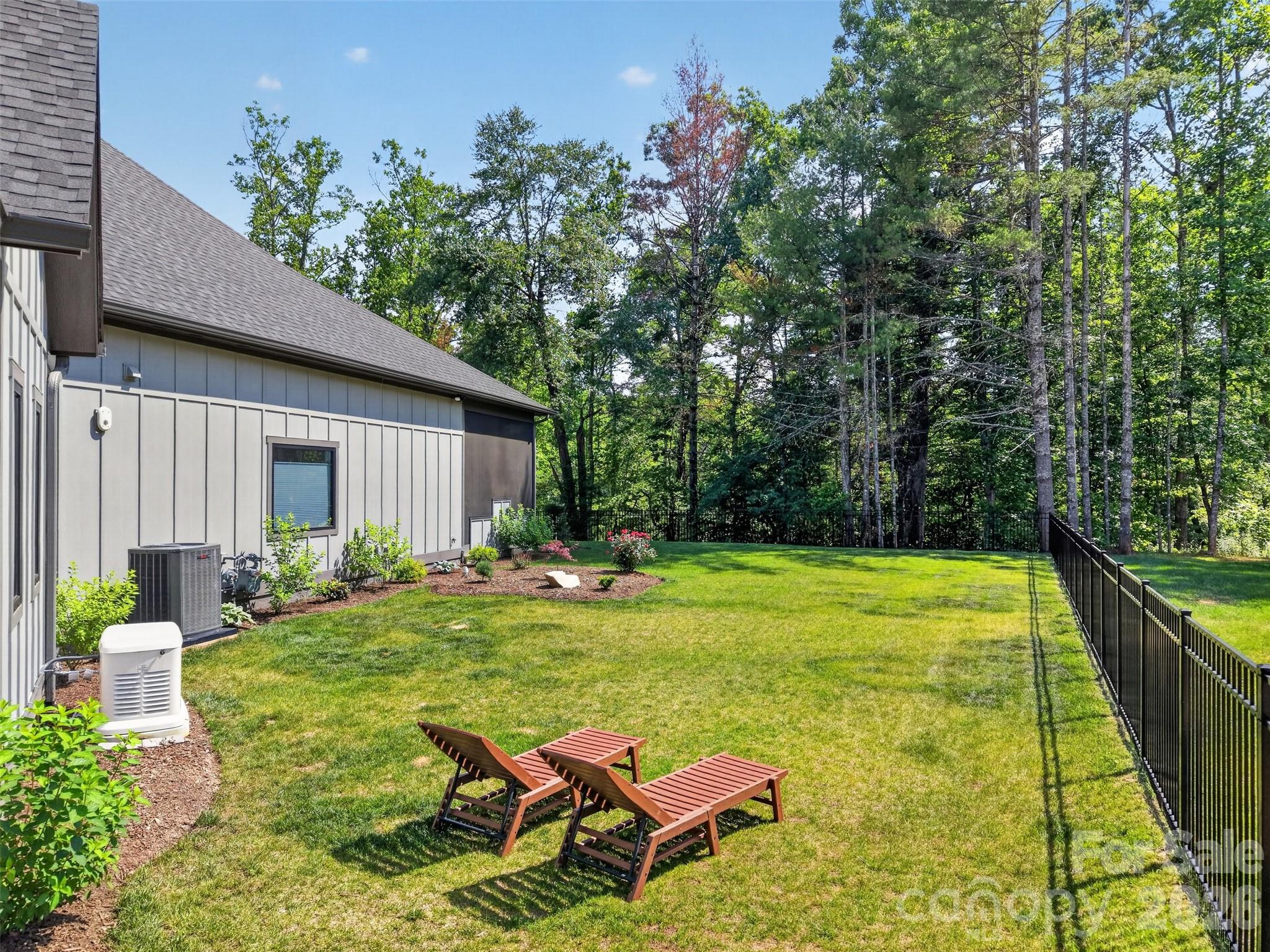 422 Ascension Valley — Horse Shoe