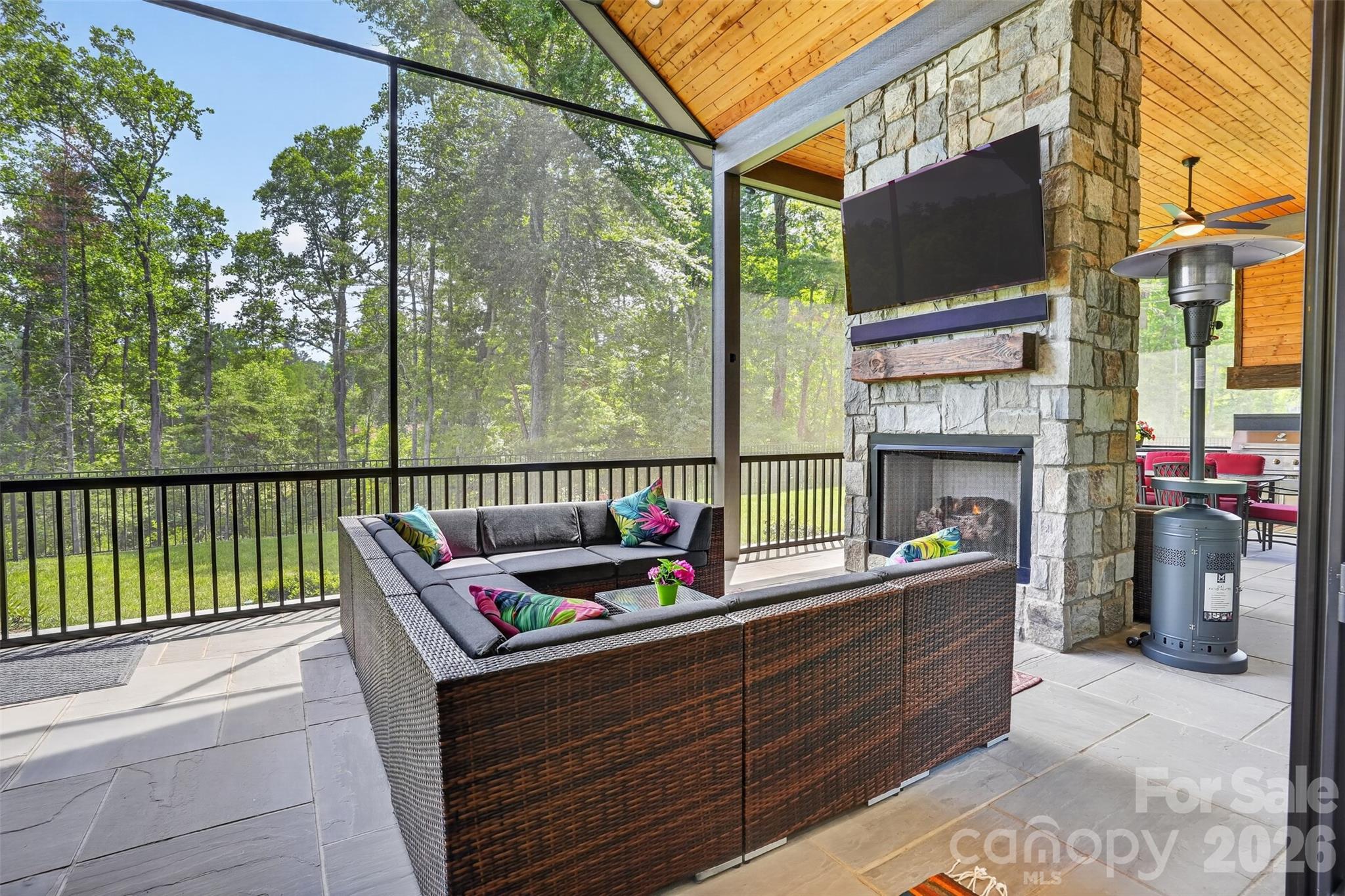 422 Ascension Valley — Horse Shoe