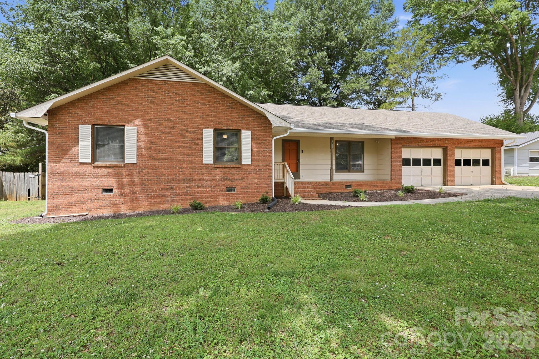 302 S Mccoy Road — Salisbury