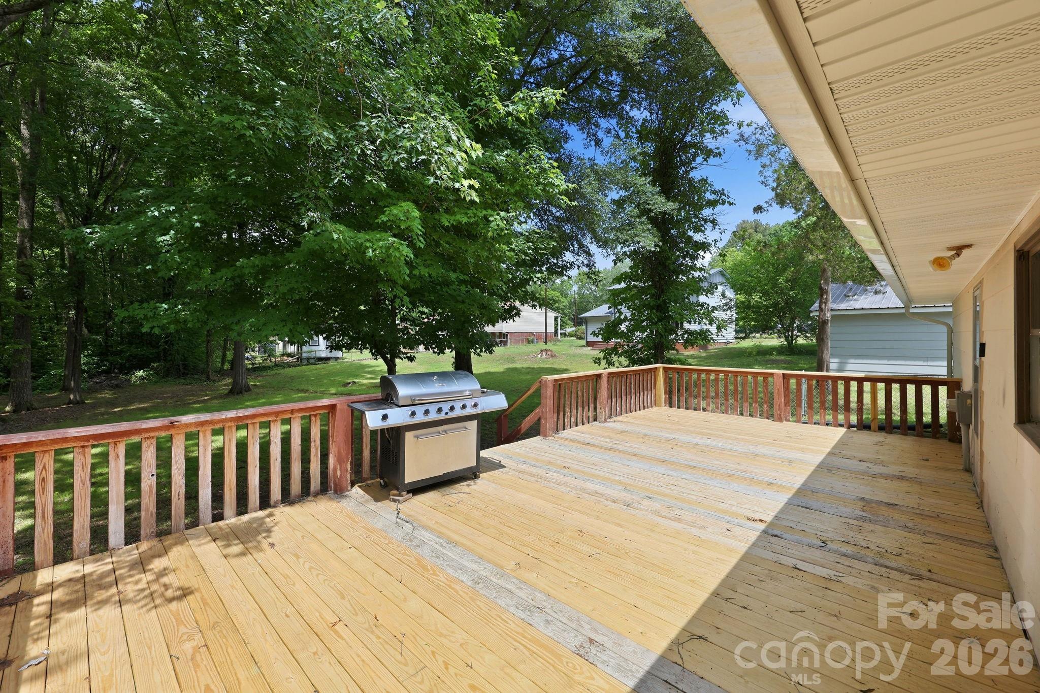 302 S Mccoy Road — Salisbury