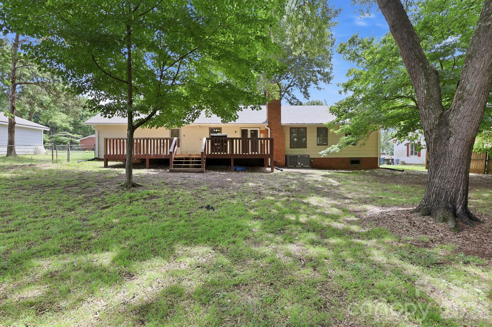 302 S Mccoy Road — Salisbury