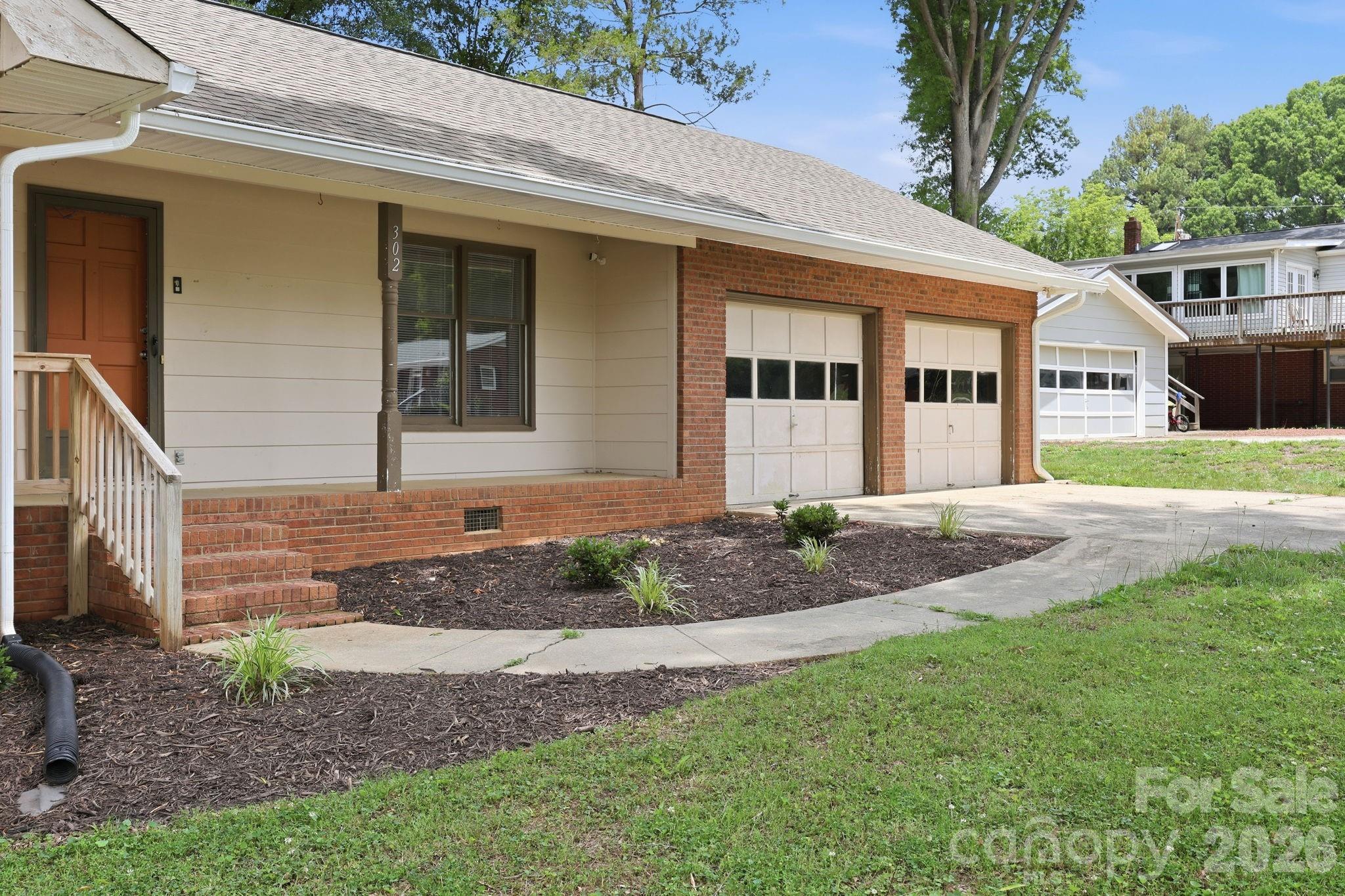 302 S Mccoy Road — Salisbury
