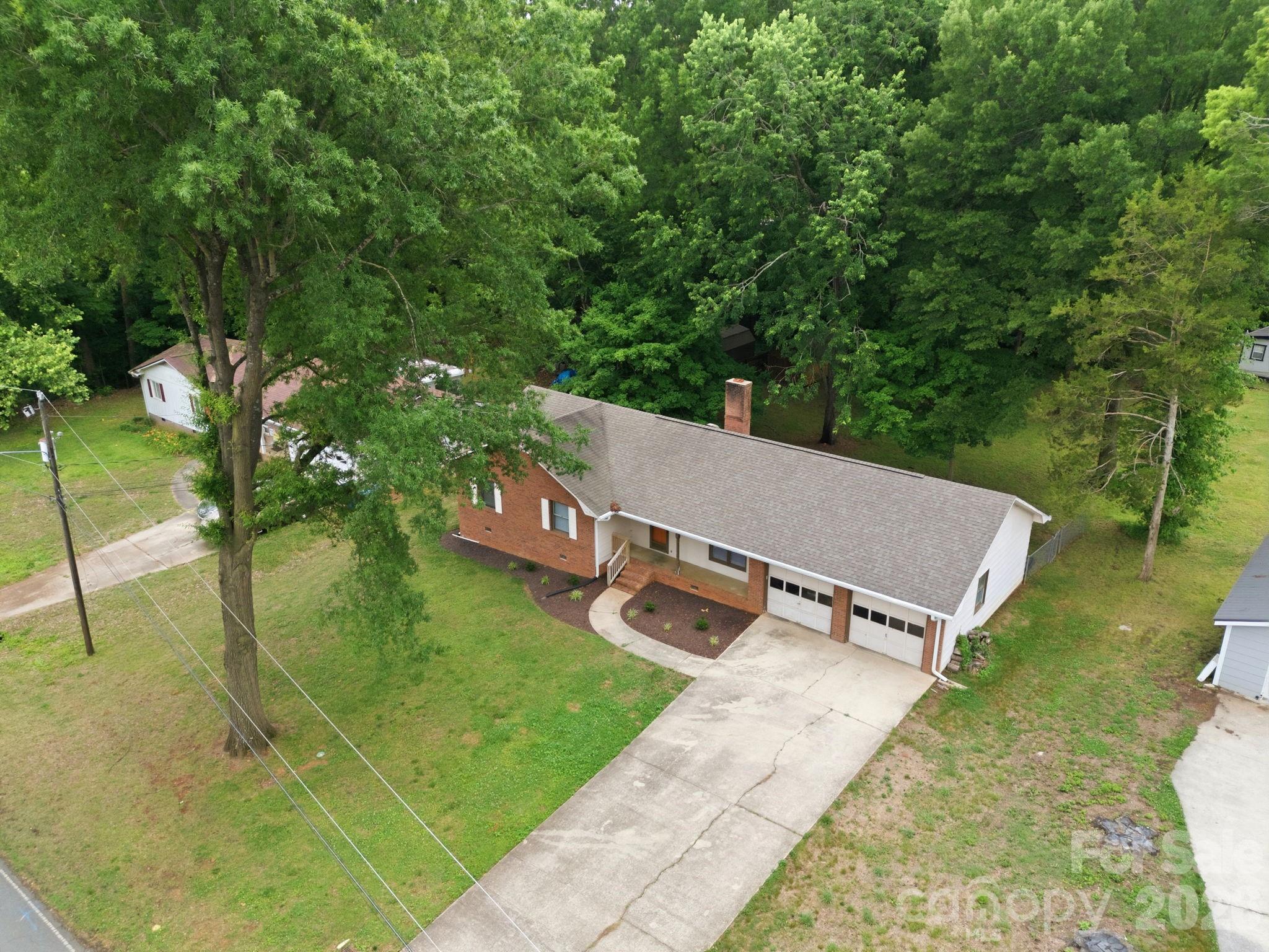 302 S Mccoy Road — Salisbury