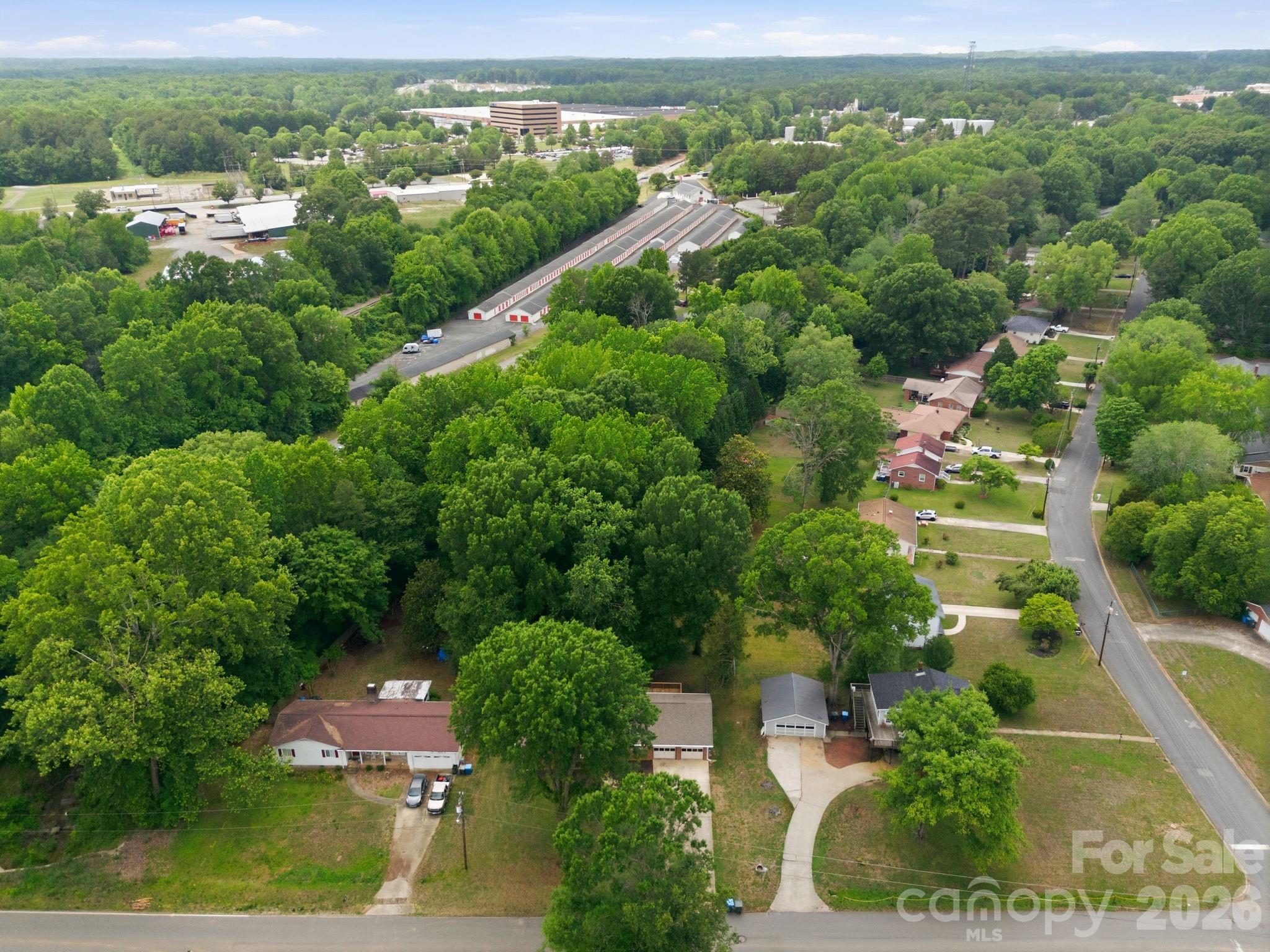 302 S Mccoy Road — Salisbury
