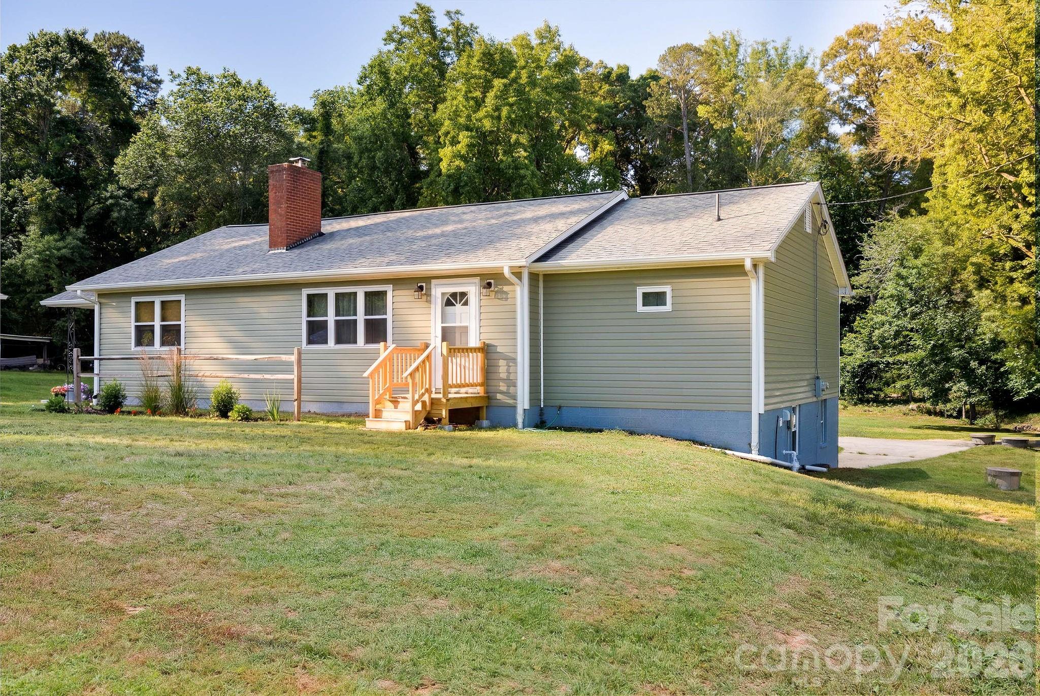 1625 US 601 Highway — Yadkinville