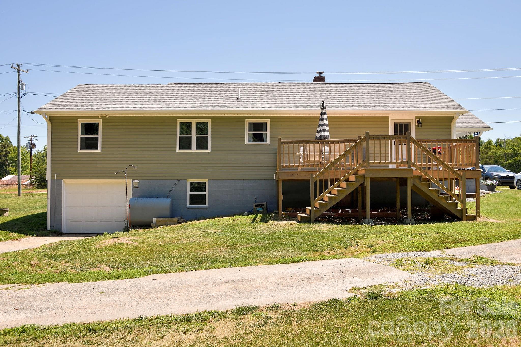 1625 US 601 Highway — Yadkinville