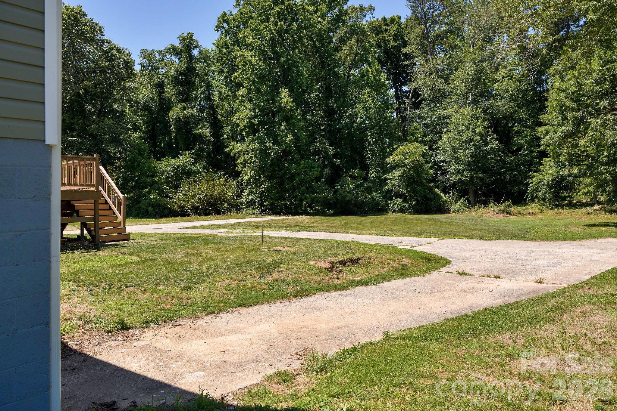 1625 US 601 Highway — Yadkinville