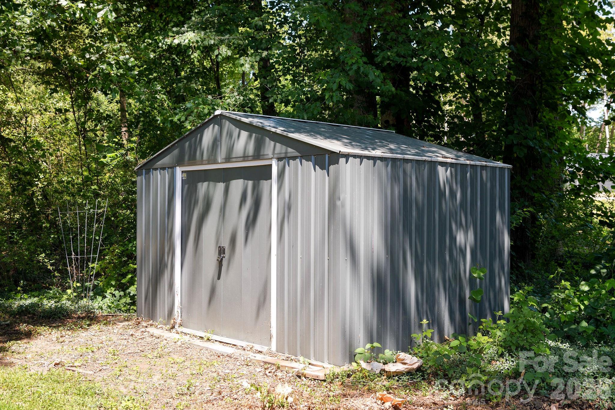 1625 US 601 Highway — Yadkinville